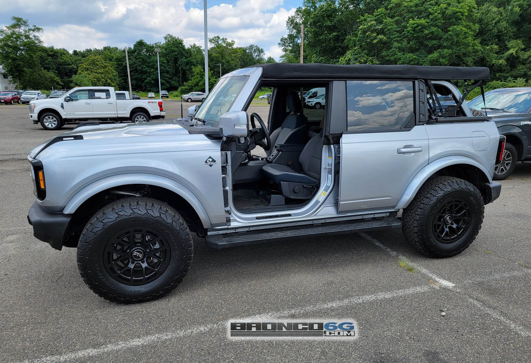 Zone Offroad 1 Inch Front Leveling Kit Installed On 2021 Bronco Outer