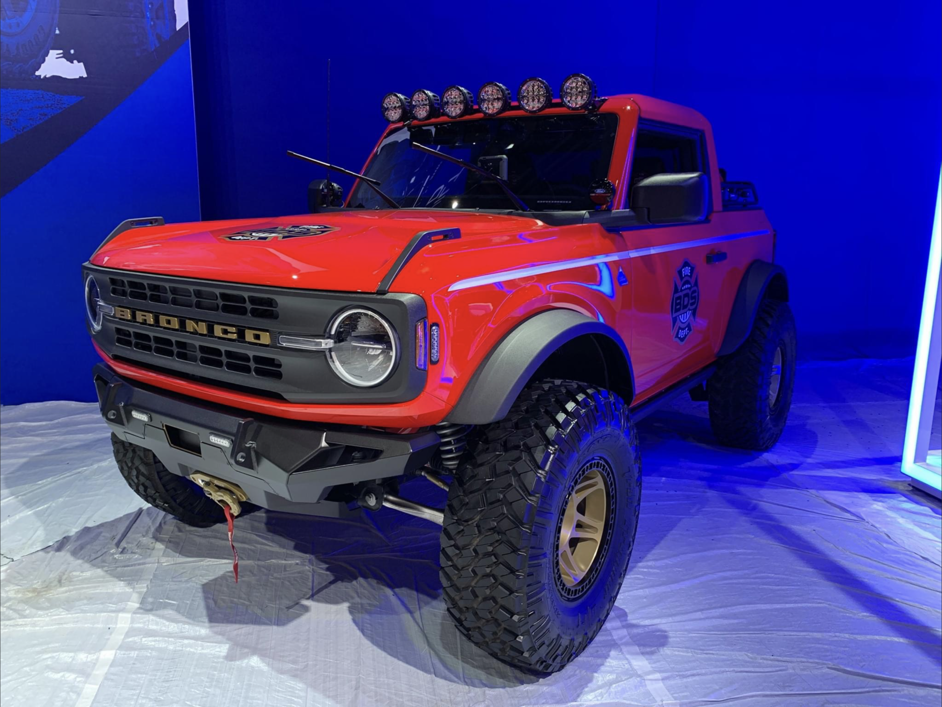 Ford Bronco Pics of (almost) all the SEMA Broncos In One Thread 04232169-9B6D-46A3-8824-DEFF334BAAAF