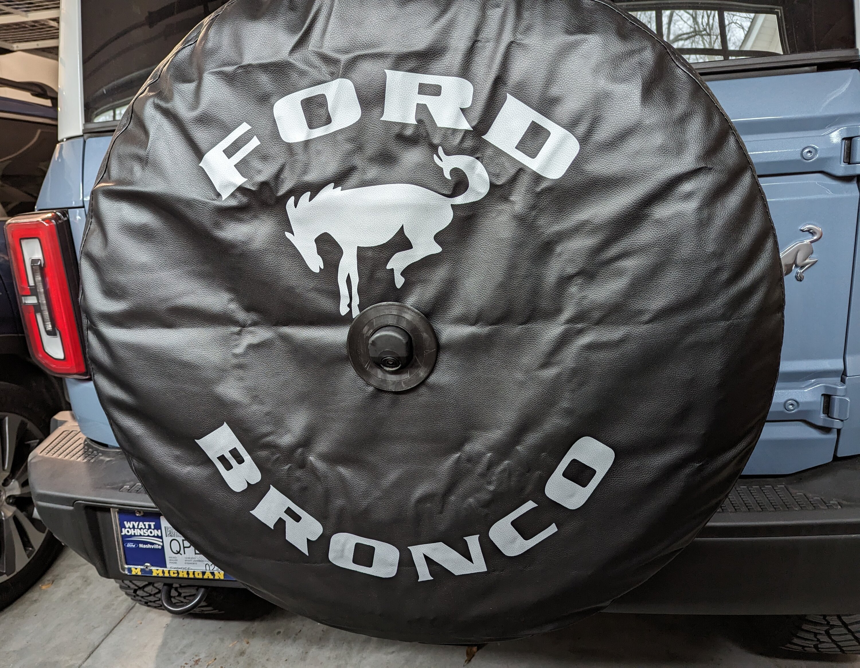 Ford Bronco Post your spare tire cover pics 1000020505