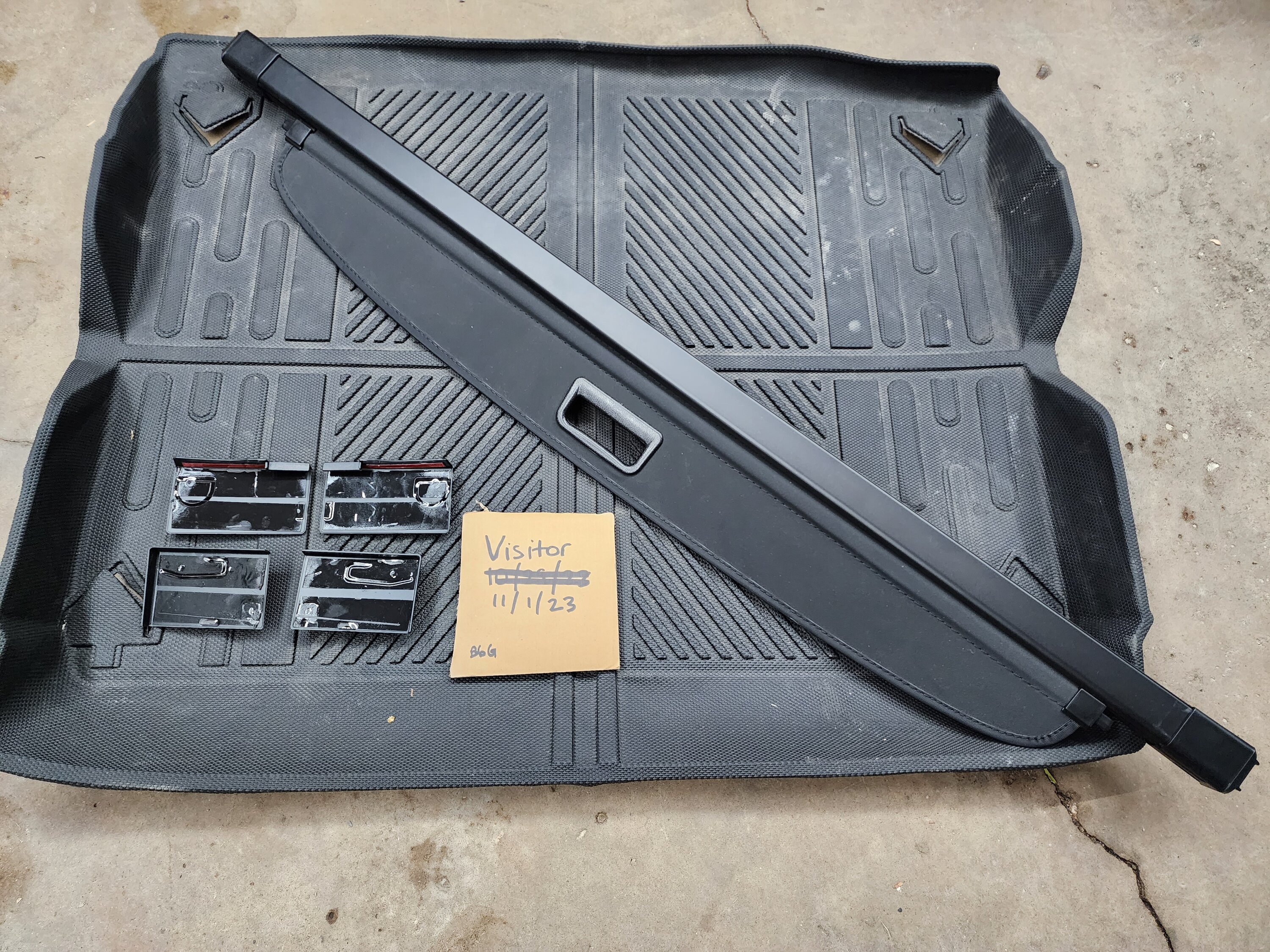Ford Bronco FS: CHEAP tailgate table, BJD Customs Window Storage Bag, Retractable Cargo Cover 13 - umVylQV