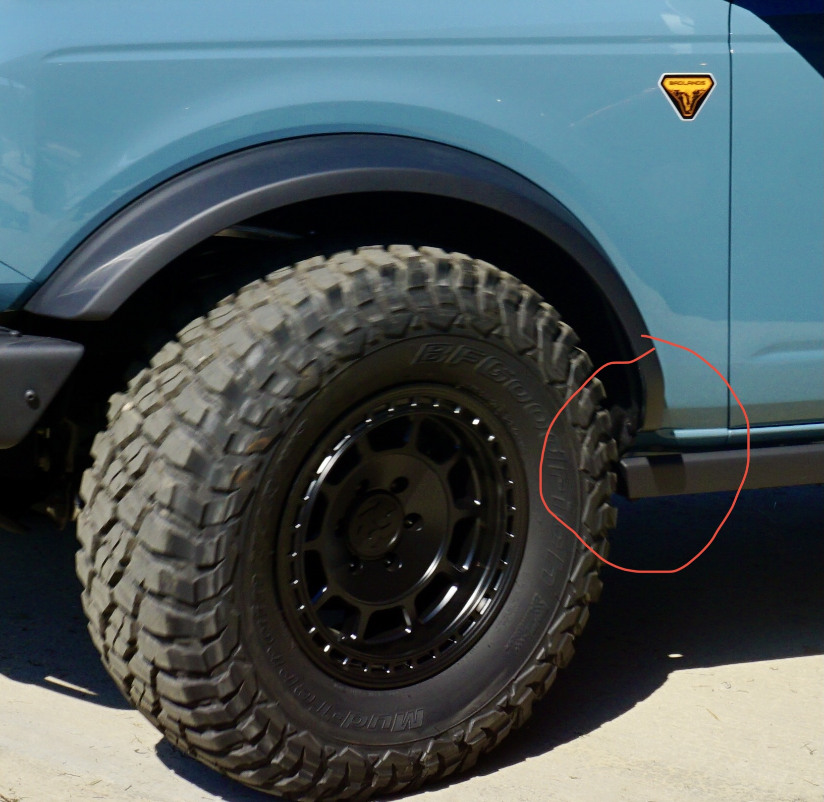 Ford Bronco Tape measurements: ride height & rear legroom of 2 door Badlands (w/ beadlock capable wheels + MT tires) 1602178343954