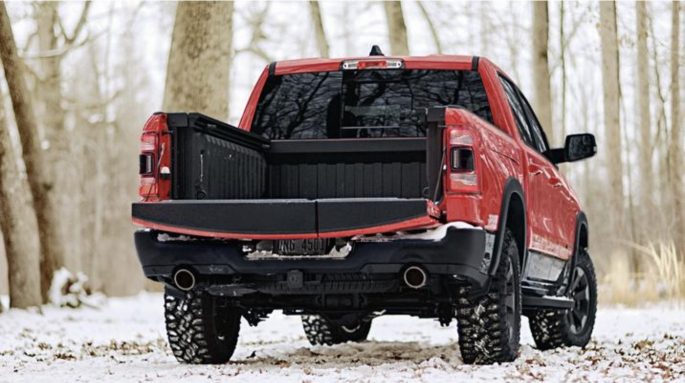 Ford Bronco Calling out Bronco Folding tail Gate mod! 1621607548261