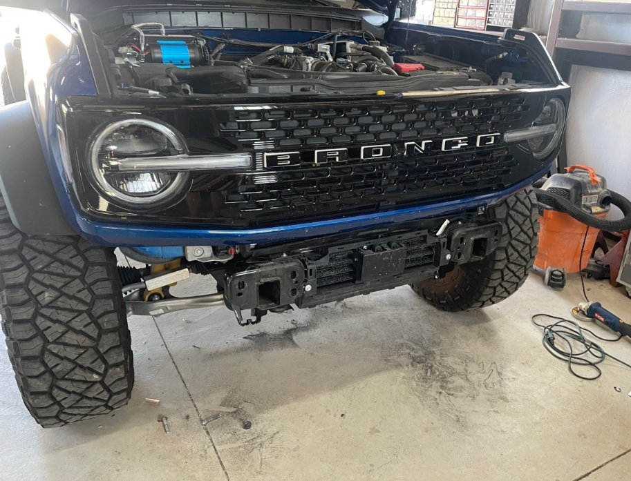 Ford Bronco Lightning Blue First Edition on 37's, 17" Dirtylife beadlocks wheels, King Shocks 1669135882430