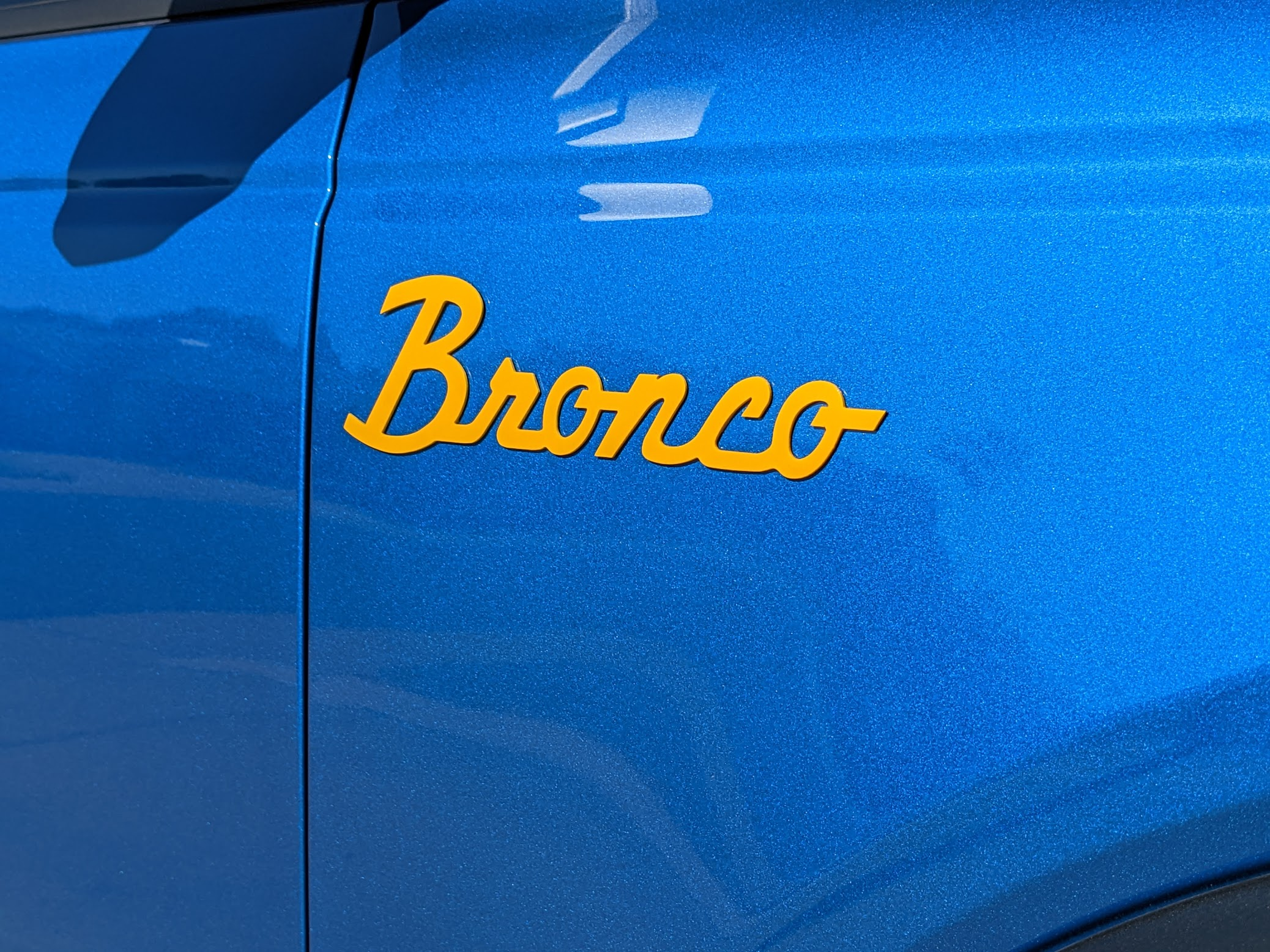 Ford Bronco Bronco6g HELP! Me pick a Color Velocity Blue or Race Red ? ? ? ? Post photos 1669424875837