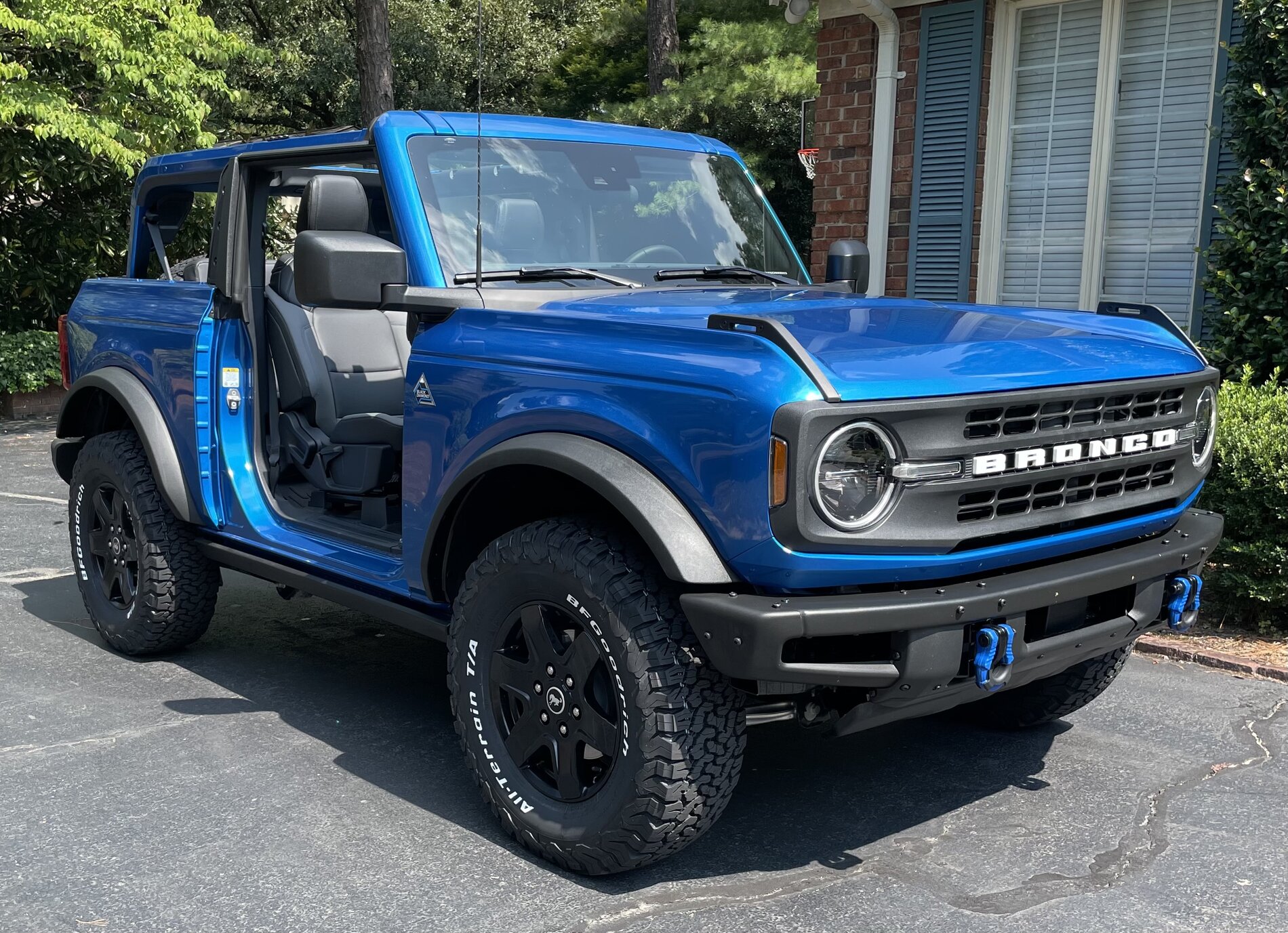 Ford Bronco VELOCITY BLUE Bronco Club 20210828_101556
