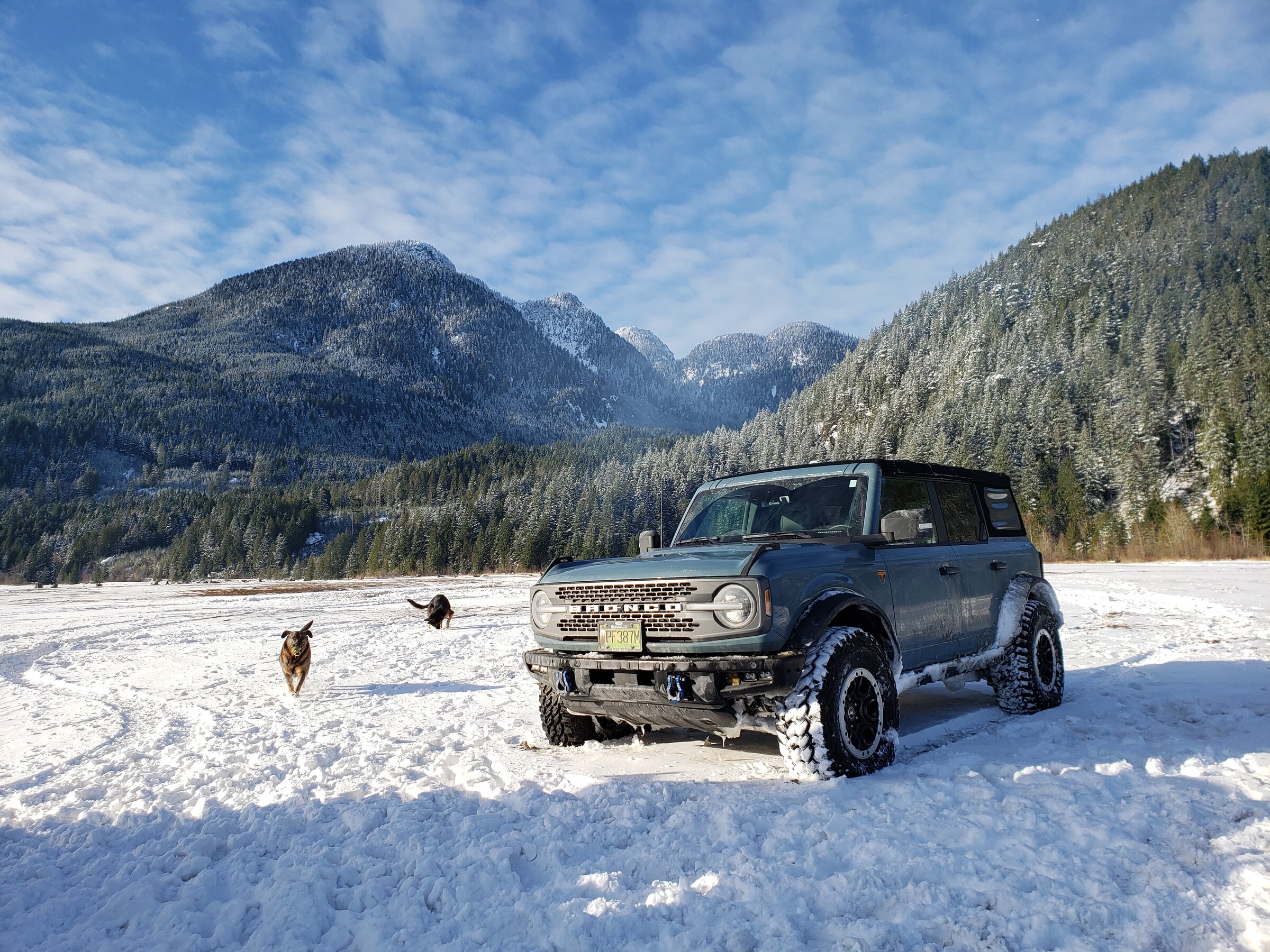 Ford Bronco Snow Pictures Please 2021-12-30 13.02.03