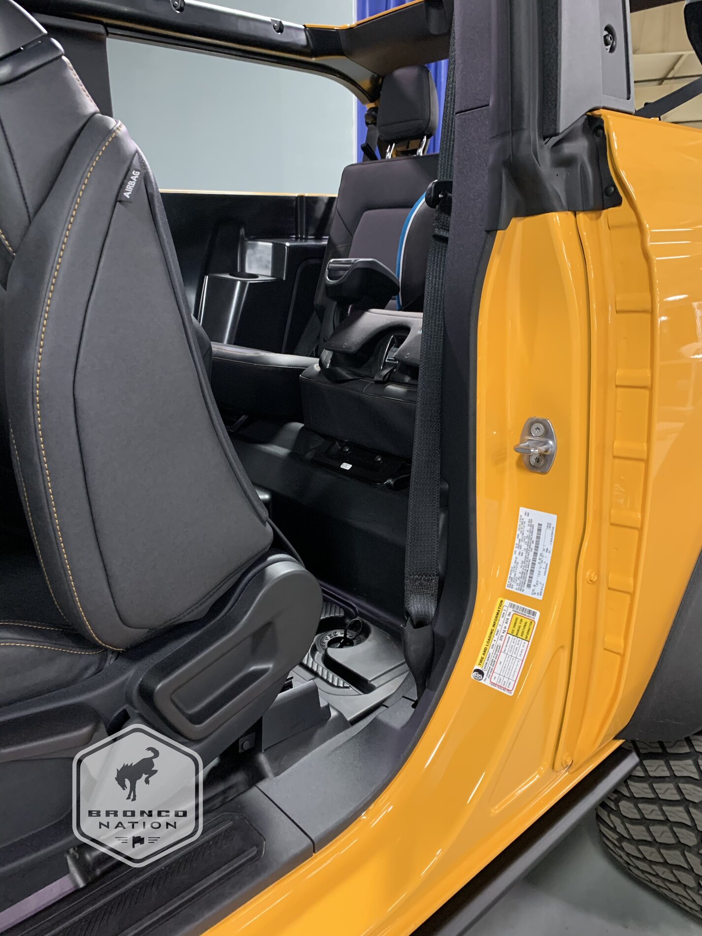 2021 Bronco child car seat 2-door 3.jpg