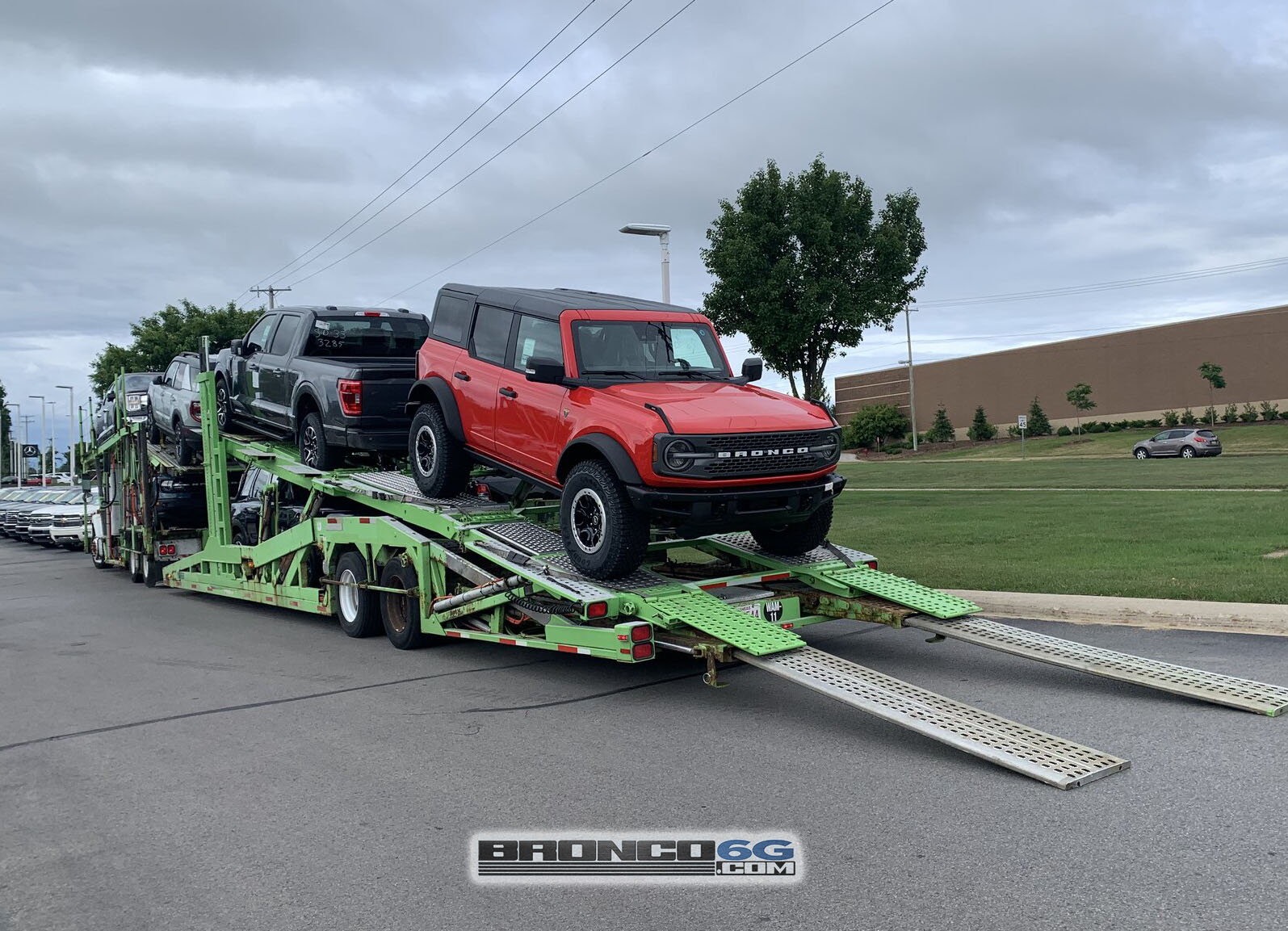 Ford Bronco RACE RED Bronco Club 2021-bronco-delivery-delivered-jpe