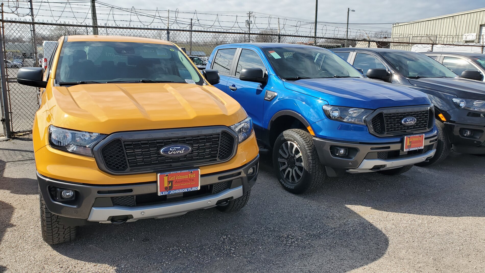 Ford Bronco Real world comparisons - Cyber Orange, Lightning Blue, & Cactus Grey (on Ford Rangers) 20210129_113931