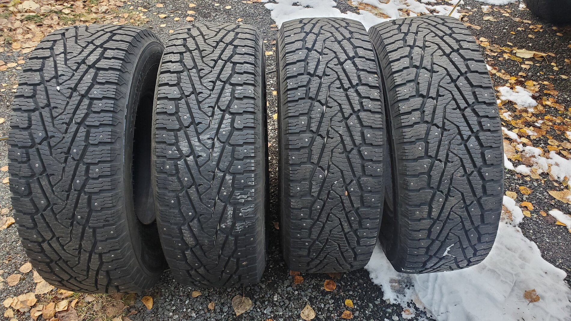 Bought snow tires - Nokian Hakkapeliitta LT3 315/70R17 | Bronco6G - 2021+  Ford Bronco & Bronco Raptor Forum, News, Blog & Owners Community