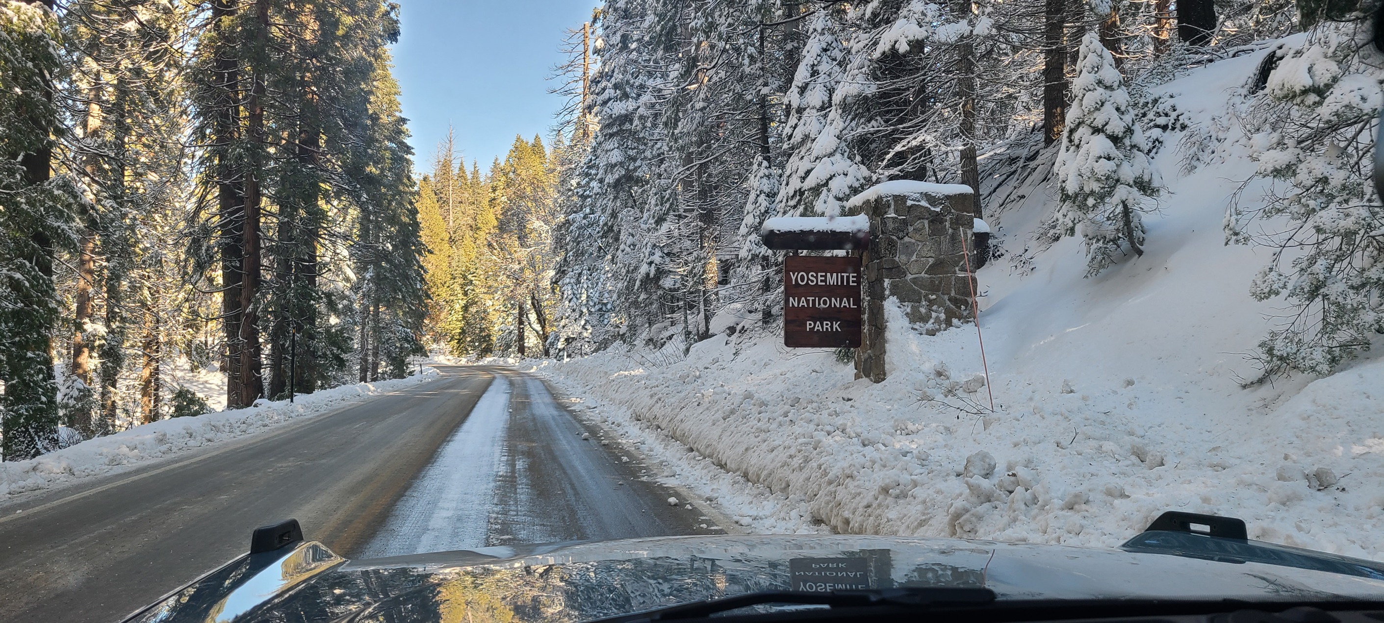Ford Bronco Took my Bronco to Yosemite a day after it snowed. Incredible! 2022-12-13 11.49.17