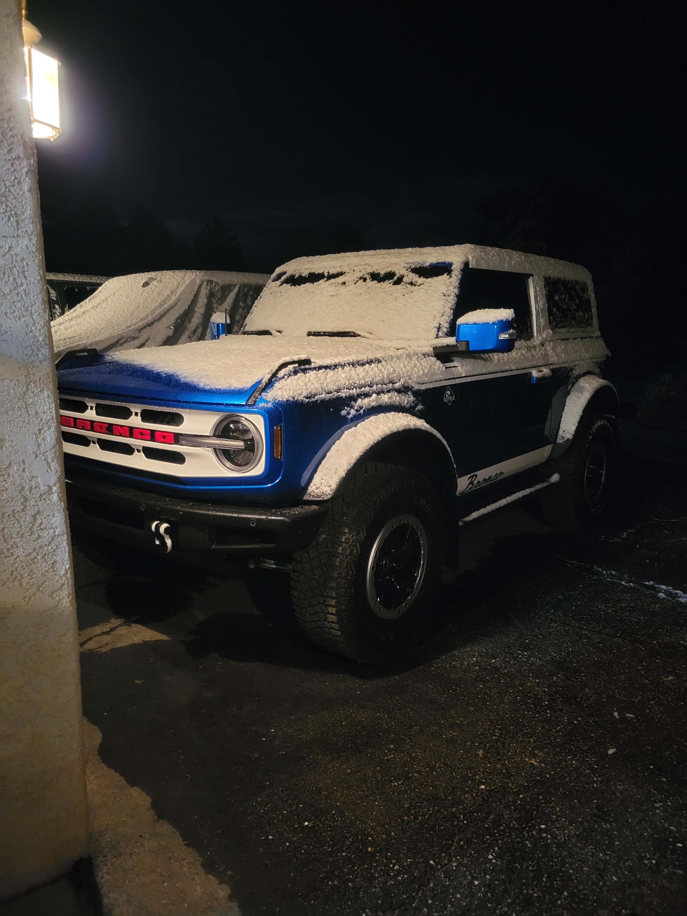 Ford Bronco Show us your Bronco snow pics!! ☃️❄️🥶 20221207_185645