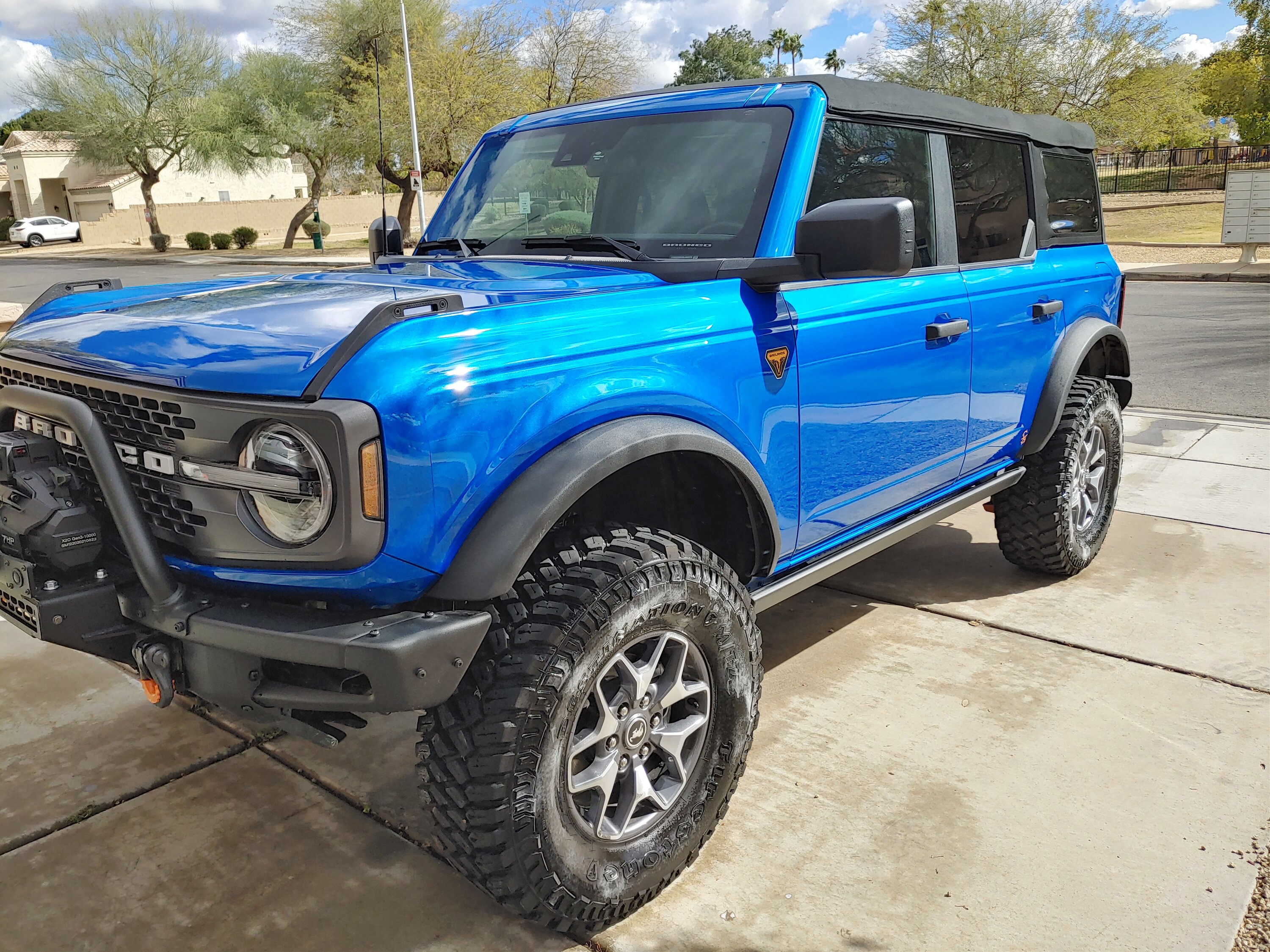 Ford Bronco VELOCITY BLUE Bronco Club 20230226_144043_HDR