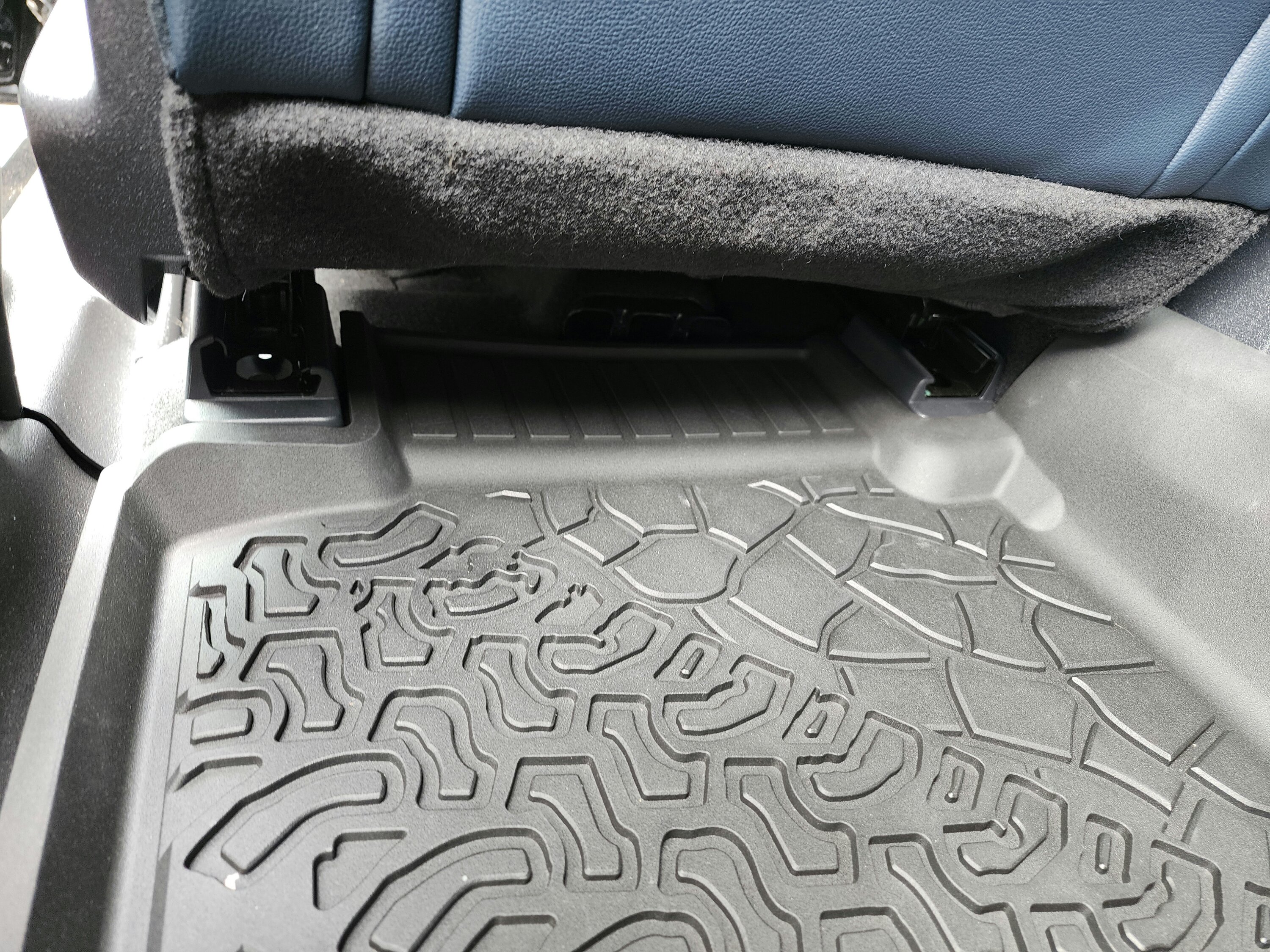 Ford Bronco 3W Auto Life Floor Liners Review 20230325_125948