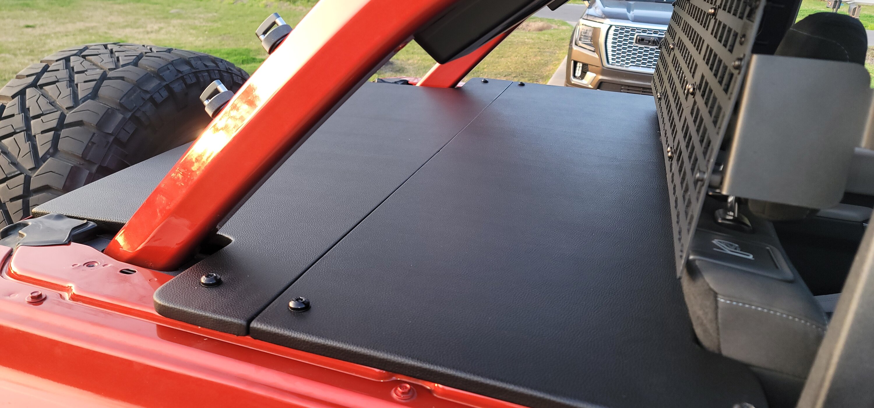 Ford Bronco Another DIY tonneau cover 20240302_174500