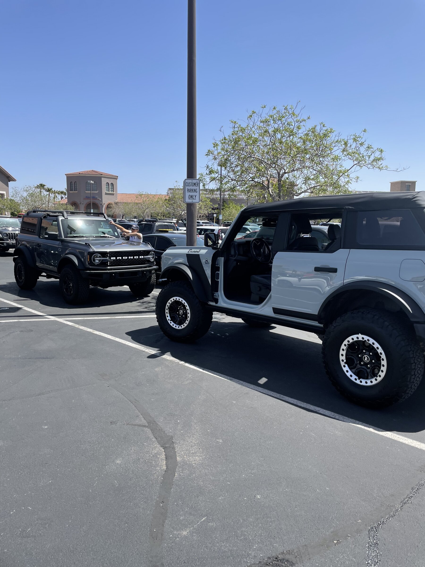 Ford Bronco Let’s see your doors off pics… 20220606_183249