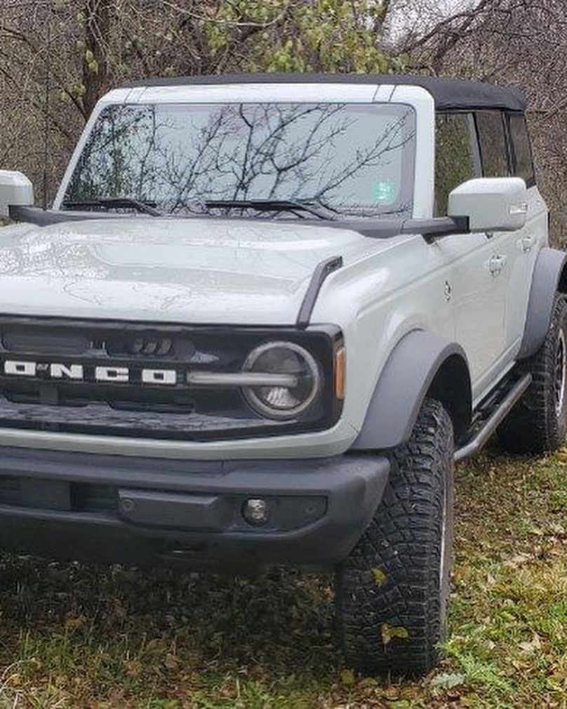 Ford Bronco Rock Sliders by Goat Fabrication 260214185_131327112624551_5792467437639486877_n