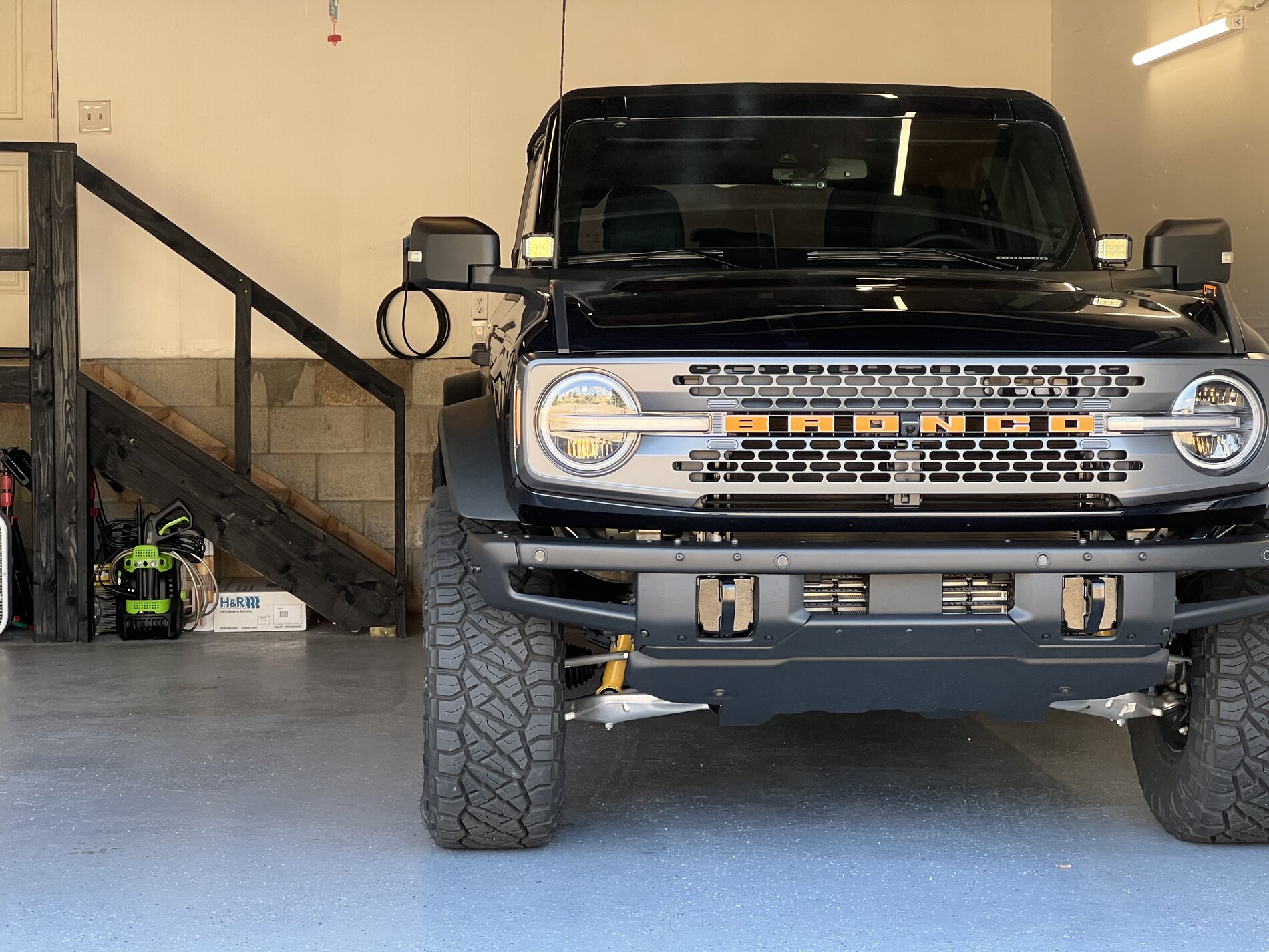Ford Bronco Sasquatch fender flares before and after 3C3829E6-886D-4A55-A2AF-D897B5AB27C7