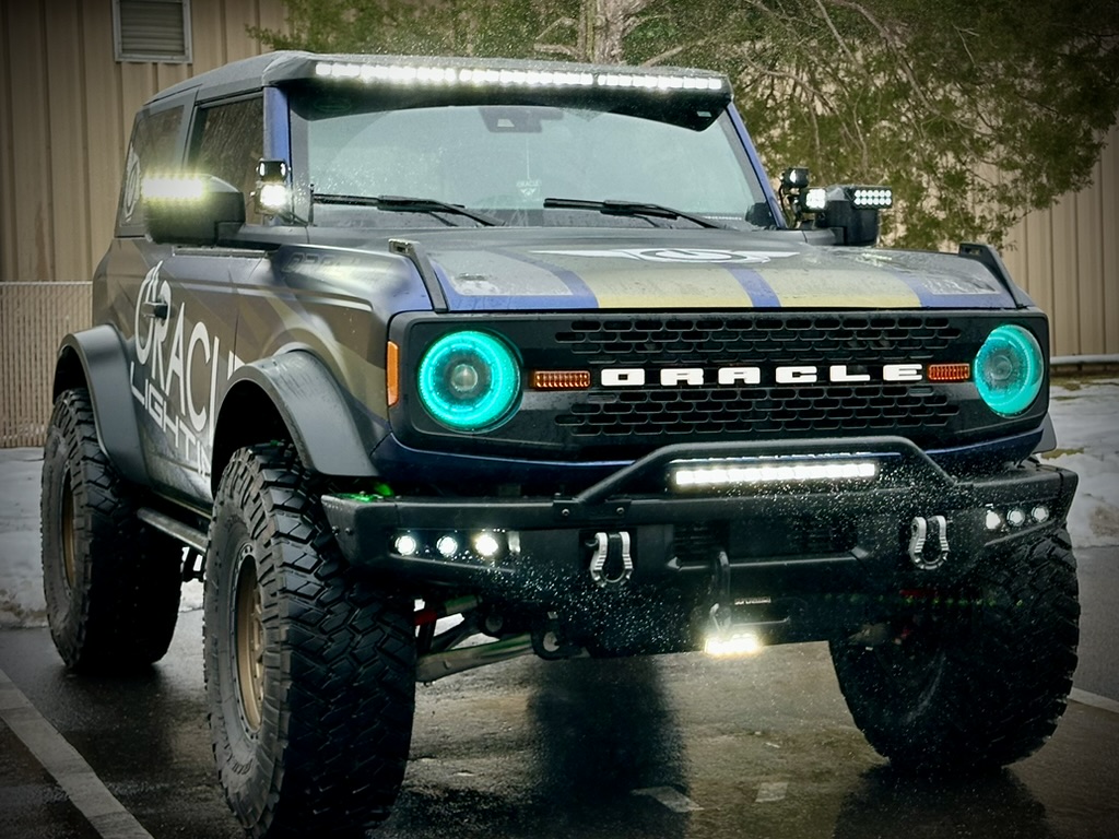 Ford Bronco NOW AVALIABLE- ORACLE LIGHTING INTEGRATED WINDSHIELD ROOF LED LIGHT BAR SYSTEM FOR 2021+ FORD BRONCO 417BE414-8B5A-456F-B16C-41D868CCDFB6_1_105_c
