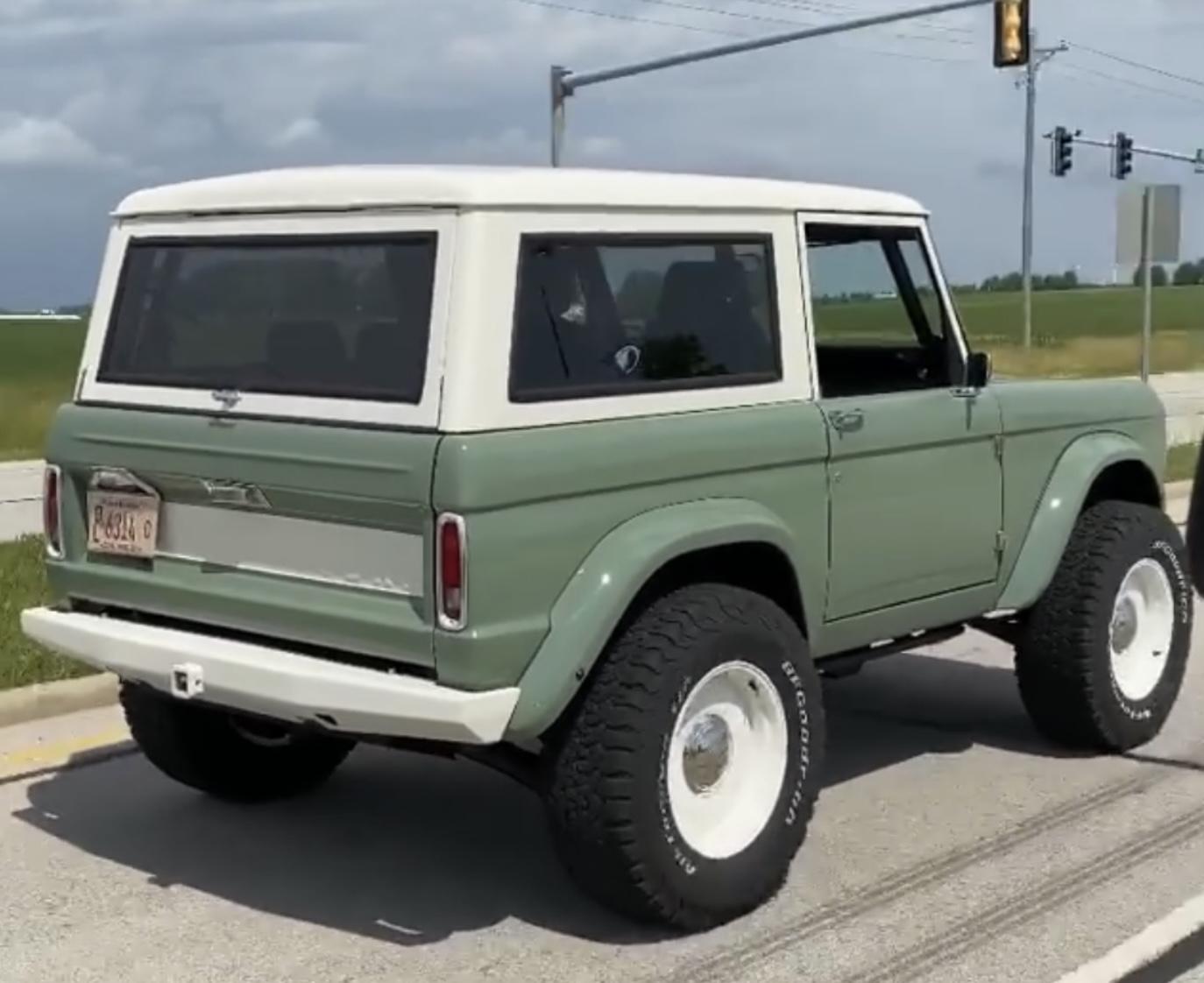Ford confirms a green 2022 Bronco color for MY22! *Not Filson Wildland