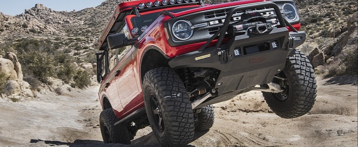 4wp-factory-parts-go-official-for-2021-ford-bronco-start-customizing-from-50-164454-7.jpeg