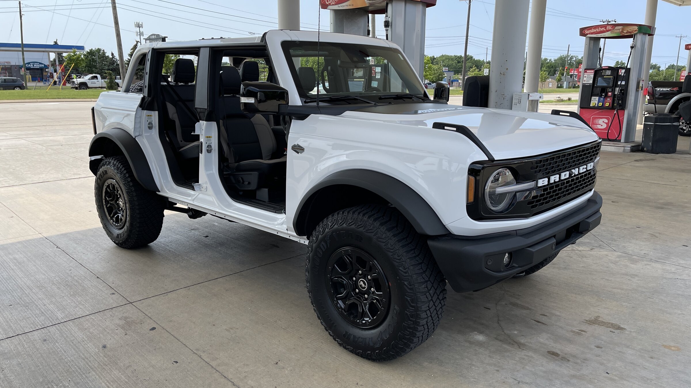 Ford Bronco Let’s see your doors off pics… 5755CB19-8A11-4425-A94C-5604D54C6808