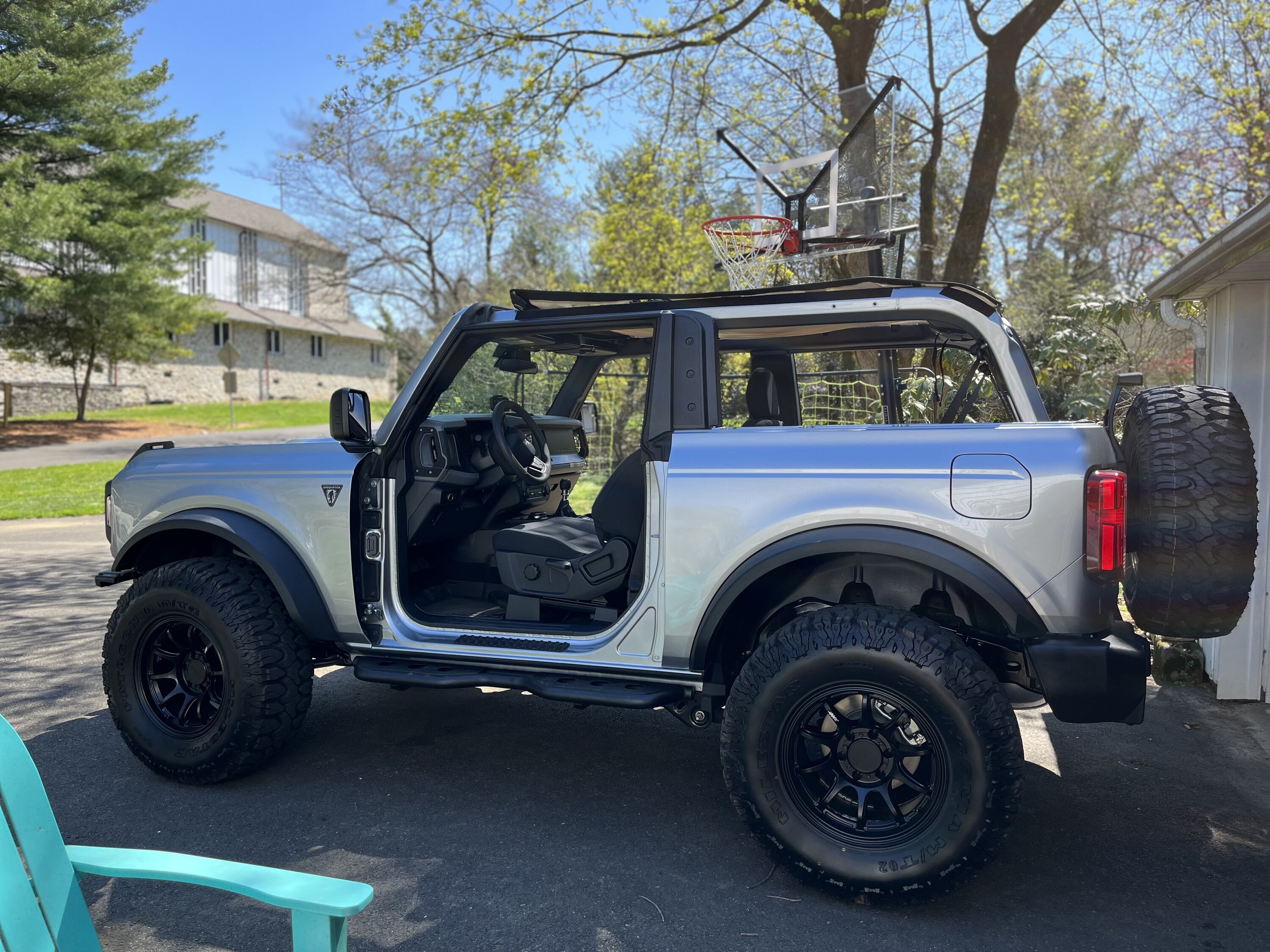 Ford Bronco Was topless till I put a Bimini top on (also installed new speakers) 71A0BF3B-9893-49BC-B5B8-A18EB24CC43F
