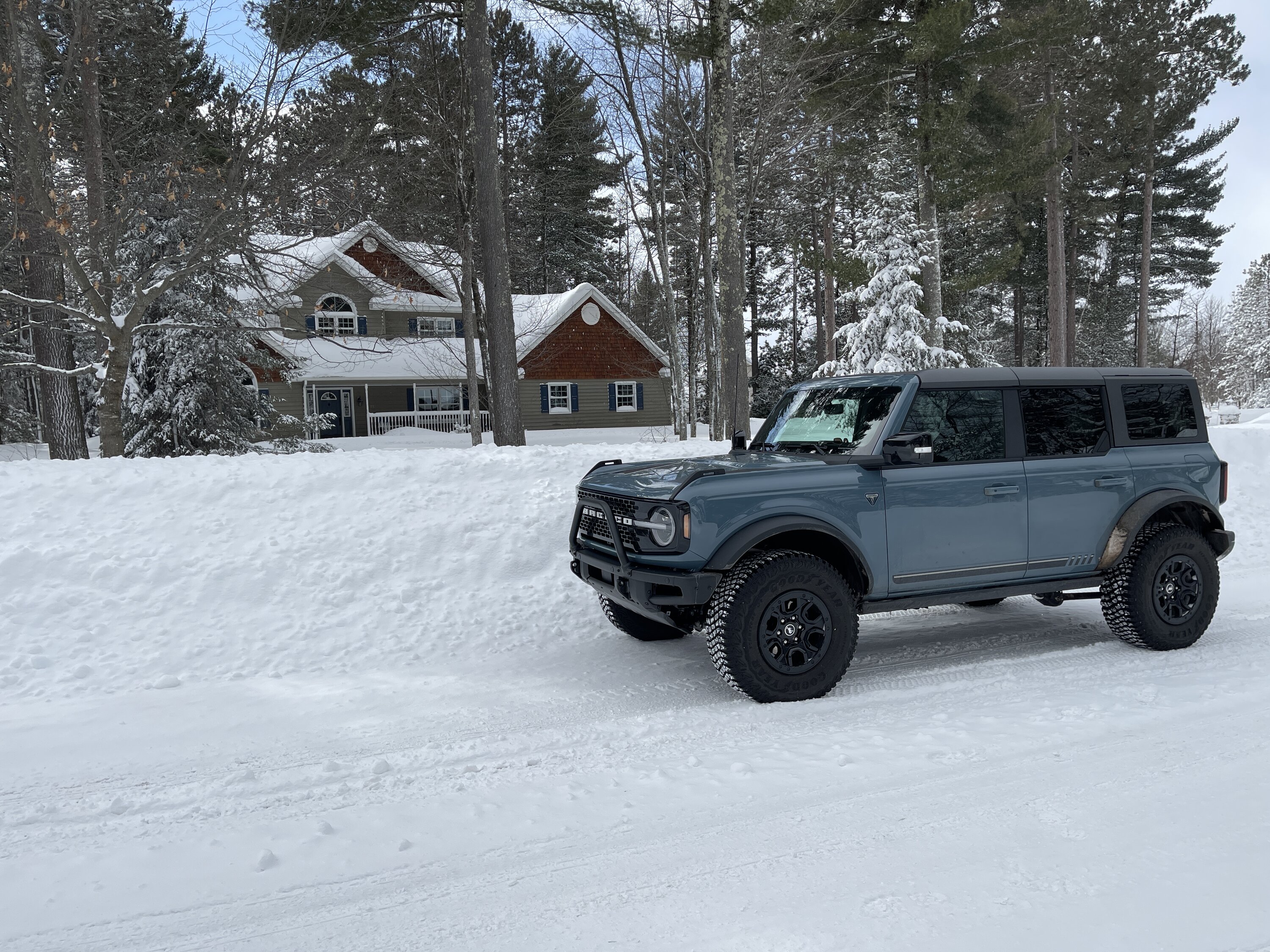 Ford Bronco Show us your Bronco snow pics!! ☃️❄️🥶 7972A587-06C8-4456-A3F9-065209257245