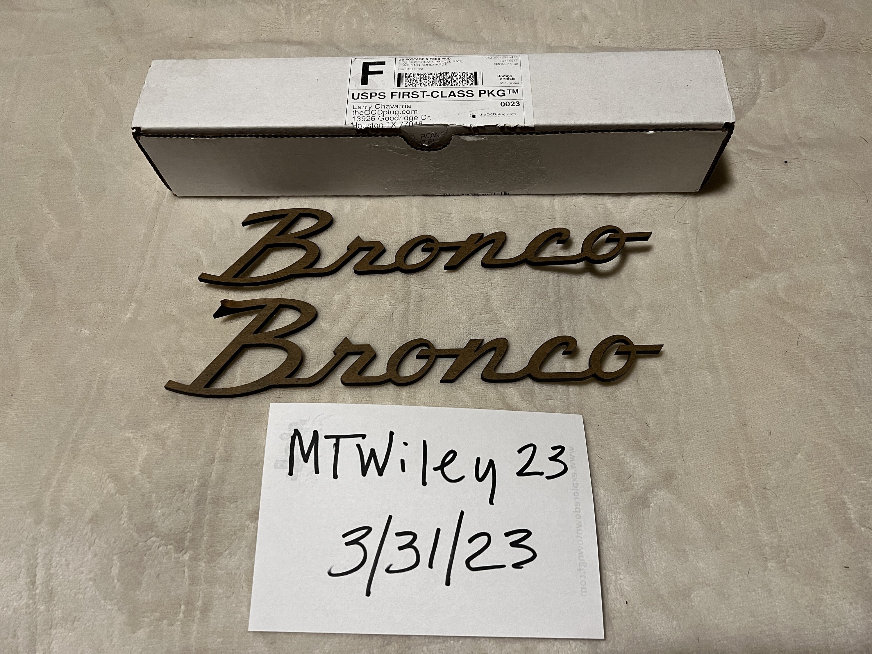 Ford Bronco FS- Classic Bronco Script Fender/Tailgate Emblem 7DE79E9C-9A7D-4C4C-B91F-BAA99B1EB19D