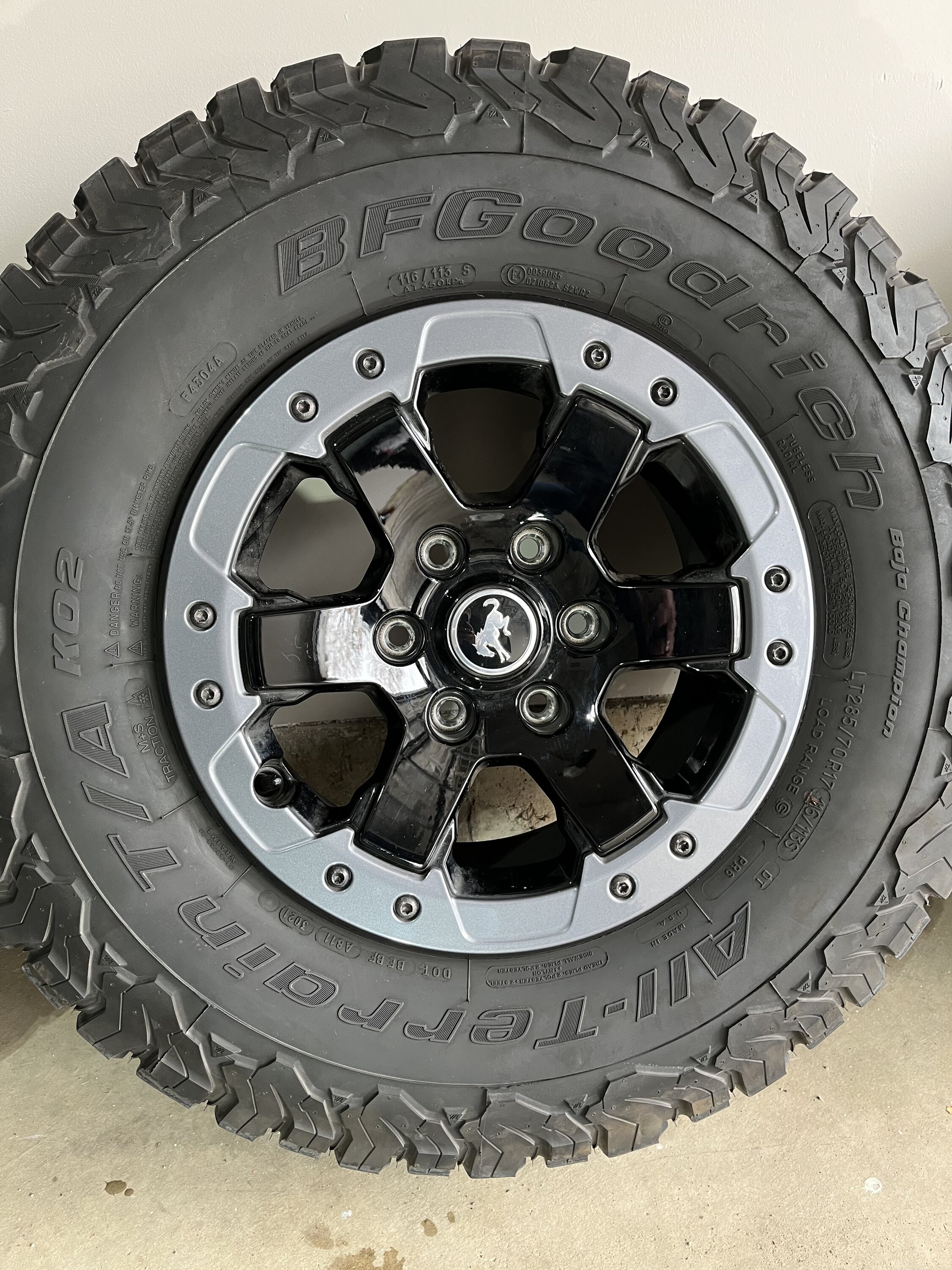 Ford Bronco Badlands Optional Rims and Tires 9433F5CF-9E60-4D32-956C-A3444345D080