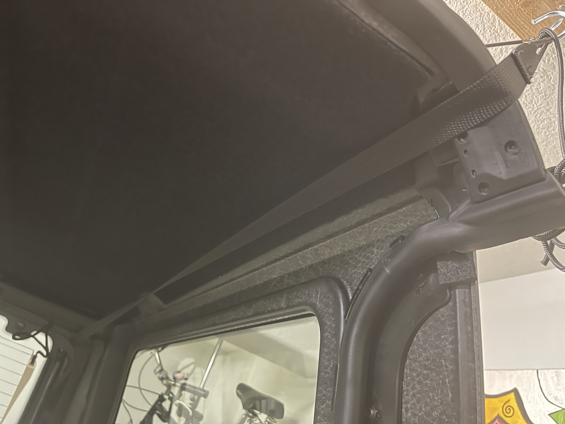 Ford Bronco MIC top installed incorrectly by factory (front bracket mounted on top screw rather than through it) 35E52236-9975-4430-AE52-DF0B3F35BCCA