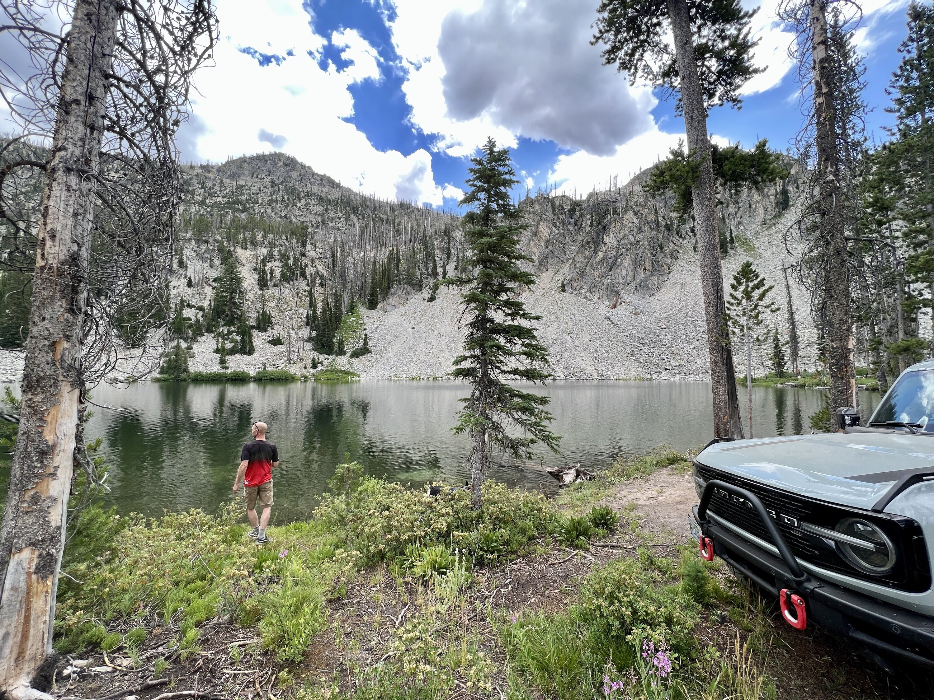 Ford Bronco Boise Bronco's in the WILDS! Seafoam Lake trail Idaho 987D5A4F-363F-428C-BB19-5E977F4EC4F0