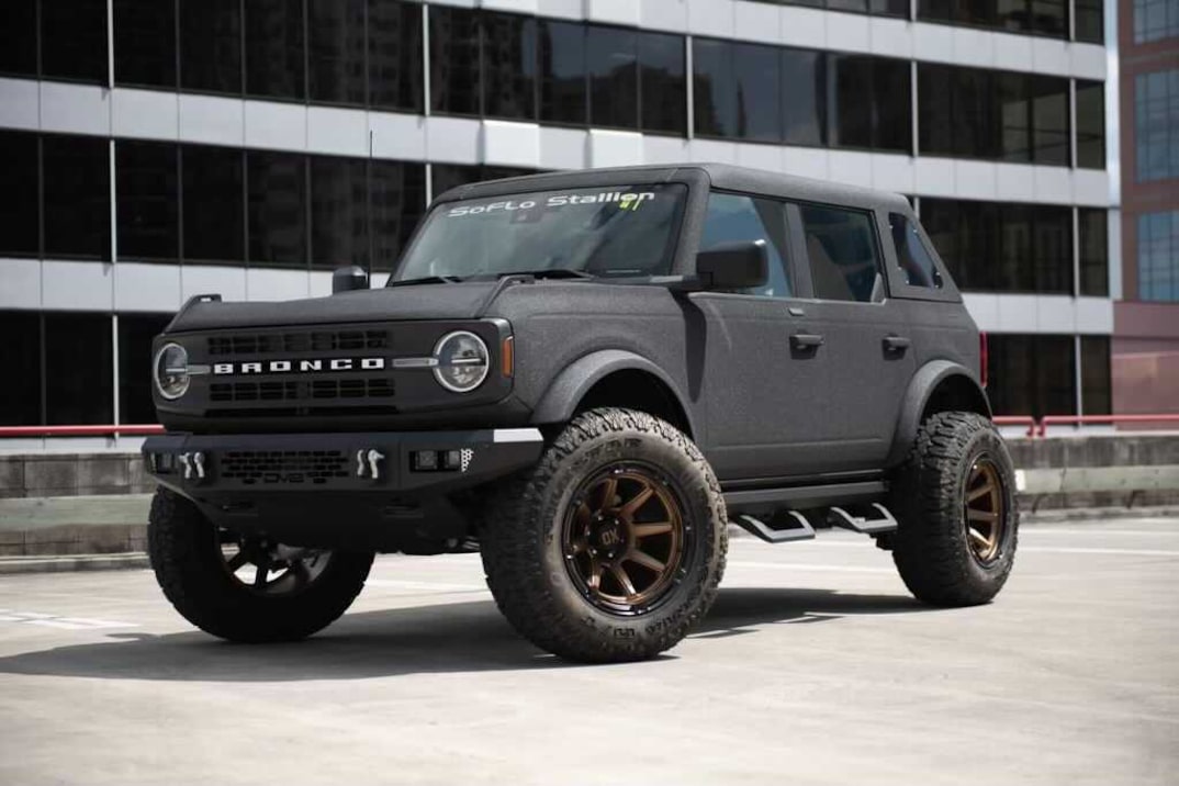 Ford Bronco Raiders' Brandon Bolden buys $150K tricked-out Ford Bronco! puke