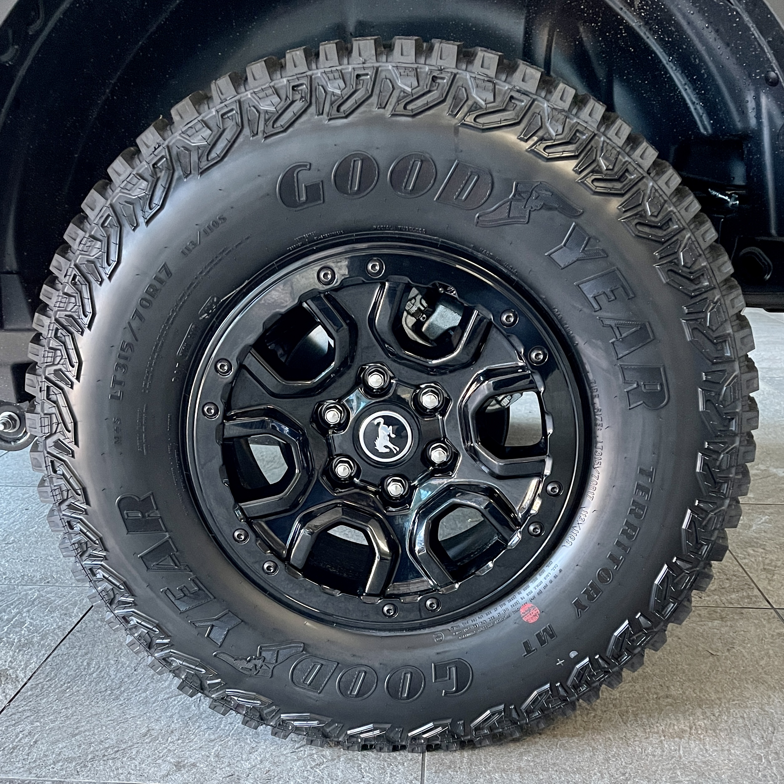 Ford Bronco Anyone install black lug nuts? AF7C9180-9565-49DD-81C1-4C3B329850C6