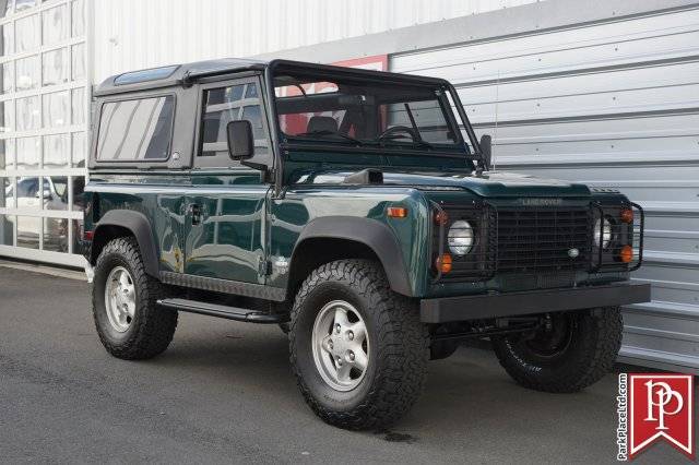 Ford Bronco Eruption Green & Hot Pepper Red Metallic coming for 2022 Bronco. Antimatter Blue, Lightning Blue and Rapid Red Going Away B4DBDEA3-E705-4985-A987-C027DC02D842