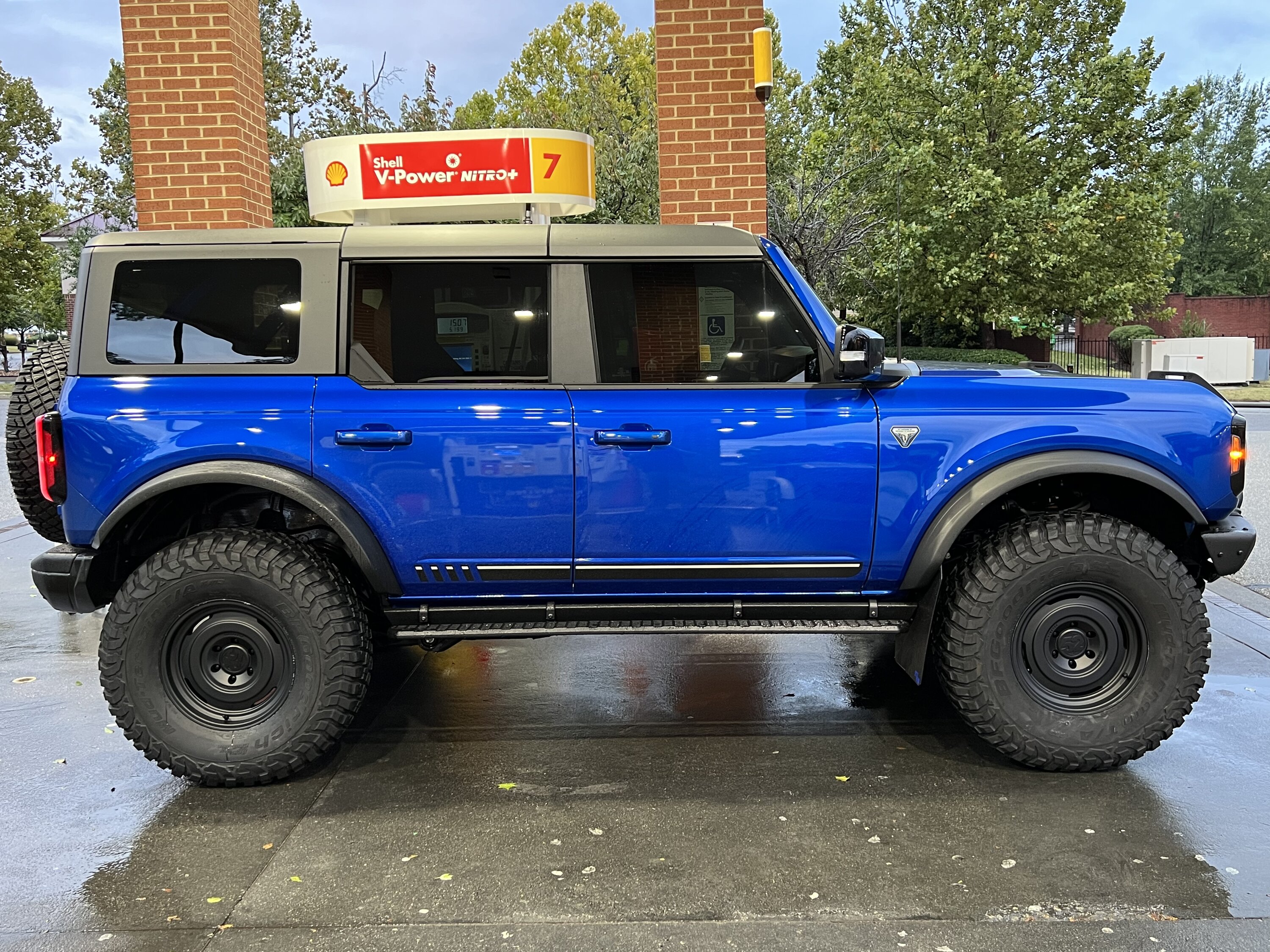 Ford Bronco Show us your installed wheel / tire upgrades here! (Pics) B8D295DC-983D-48AC-8AE0-9F3850A8915E