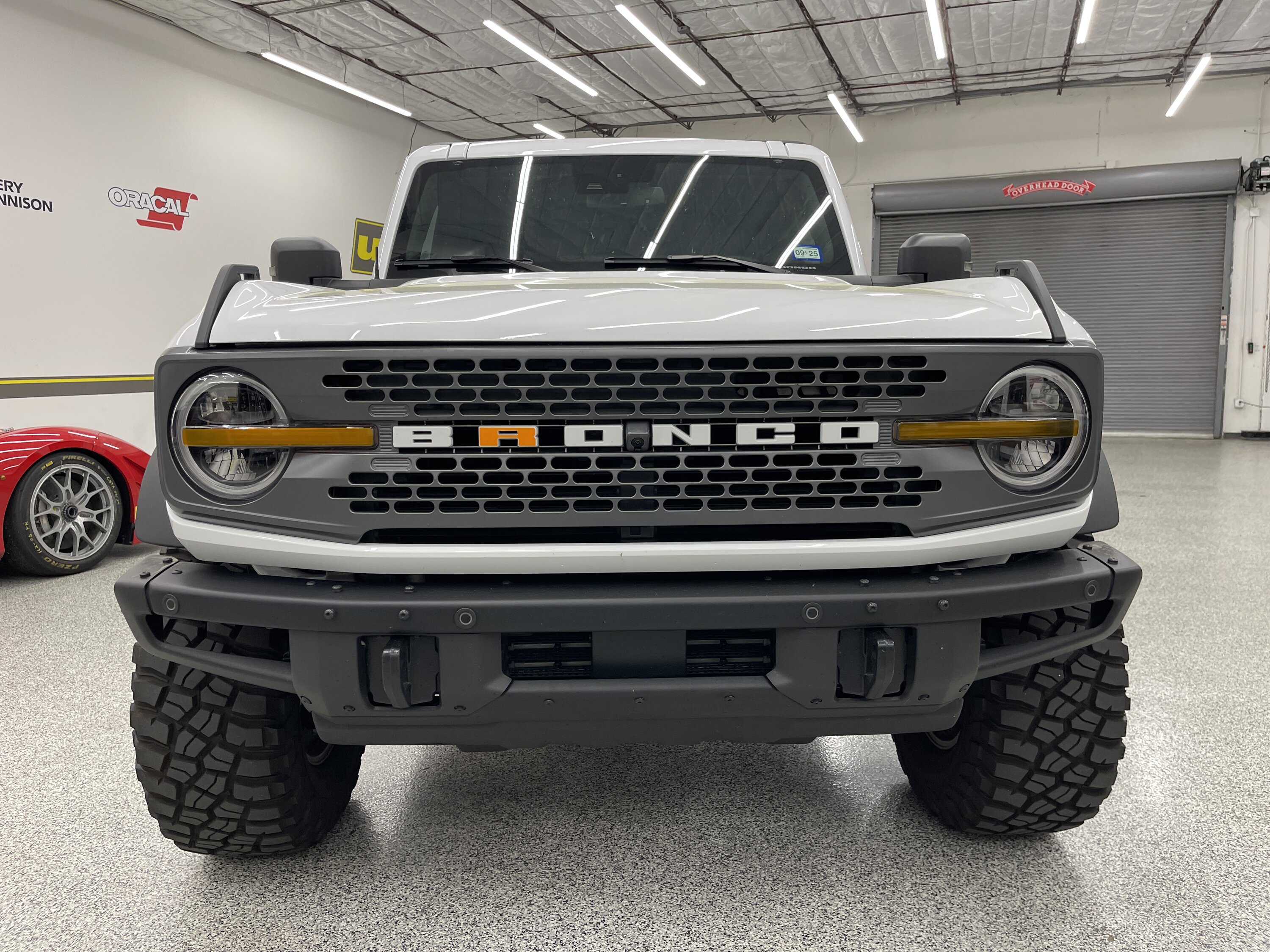 Ford Bronco 🆕 Bronco Raptor Look Headlights Lens Tint Bars Both Off.JPG