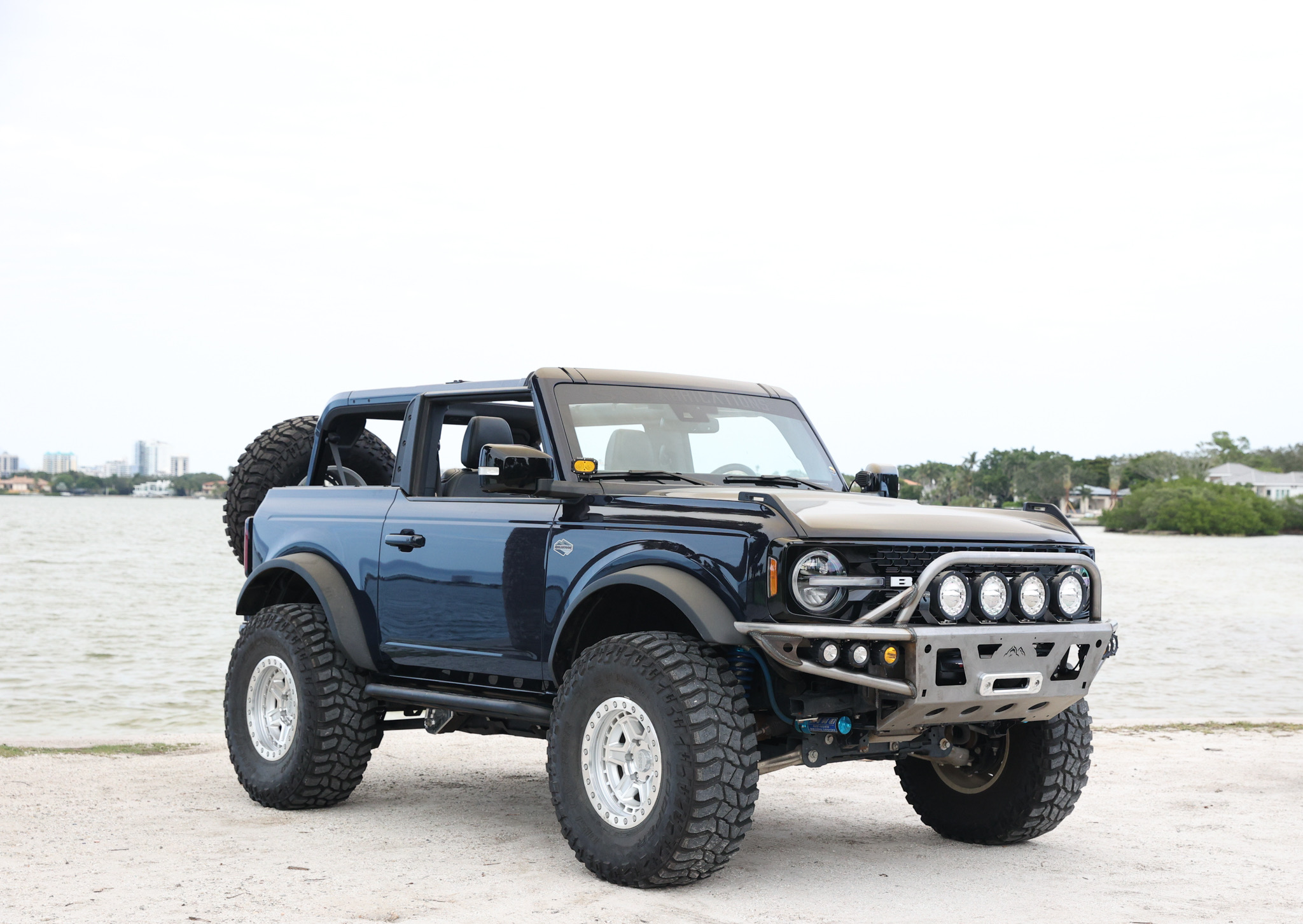 Ford Bronco SRQ Fabrications Front Hybrid Winch Bumper Beached Bronco 3