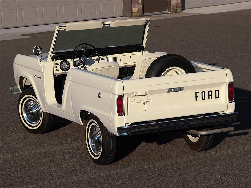 Ford Bronco Calling out Bronco Folding tail Gate mod! Bronco roadster