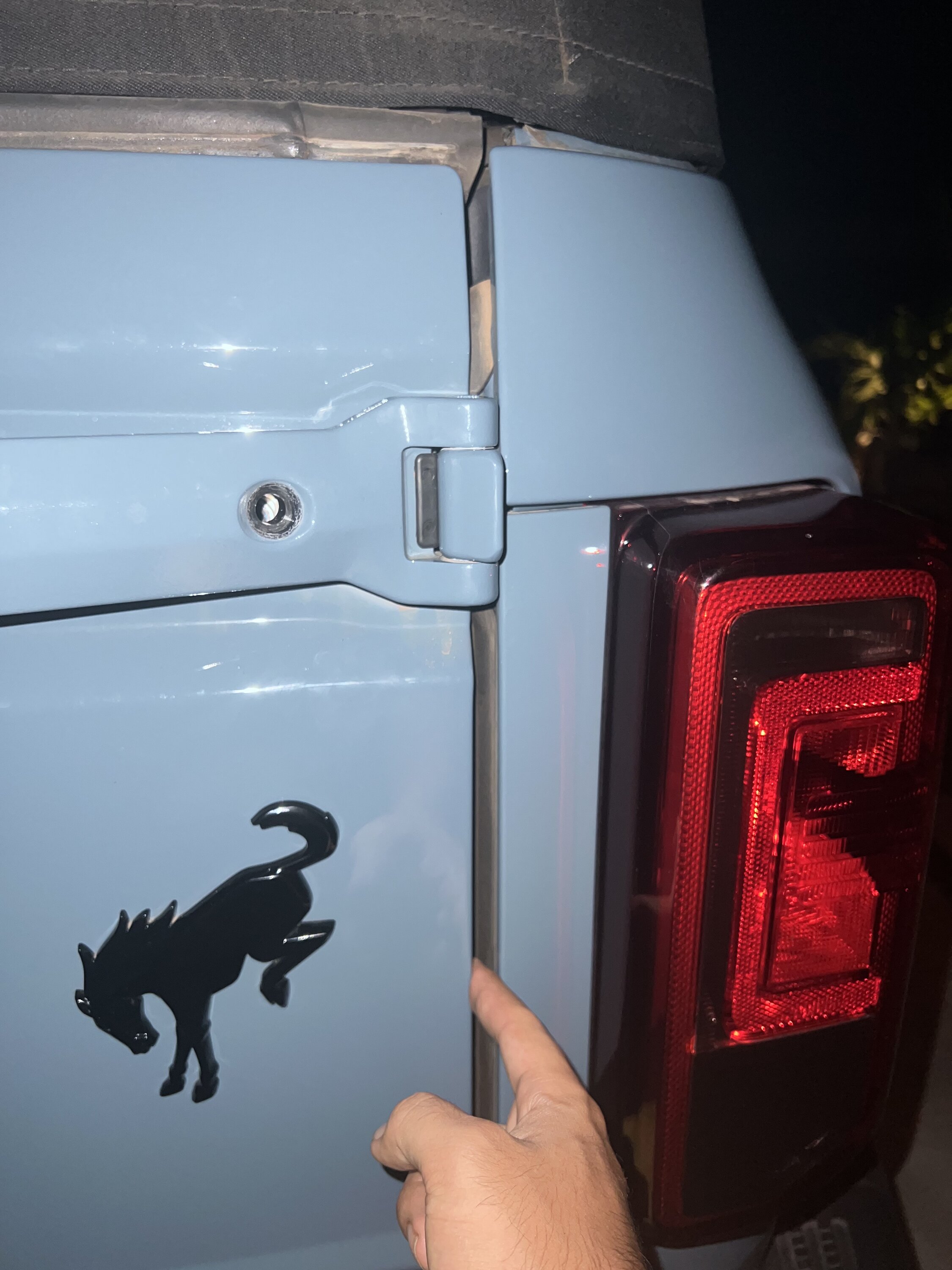 Ford Bronco Anyone know the weight of the tailgate? CA4B2017-2A4A-4C00-AEA2-26C8A2C7C25A