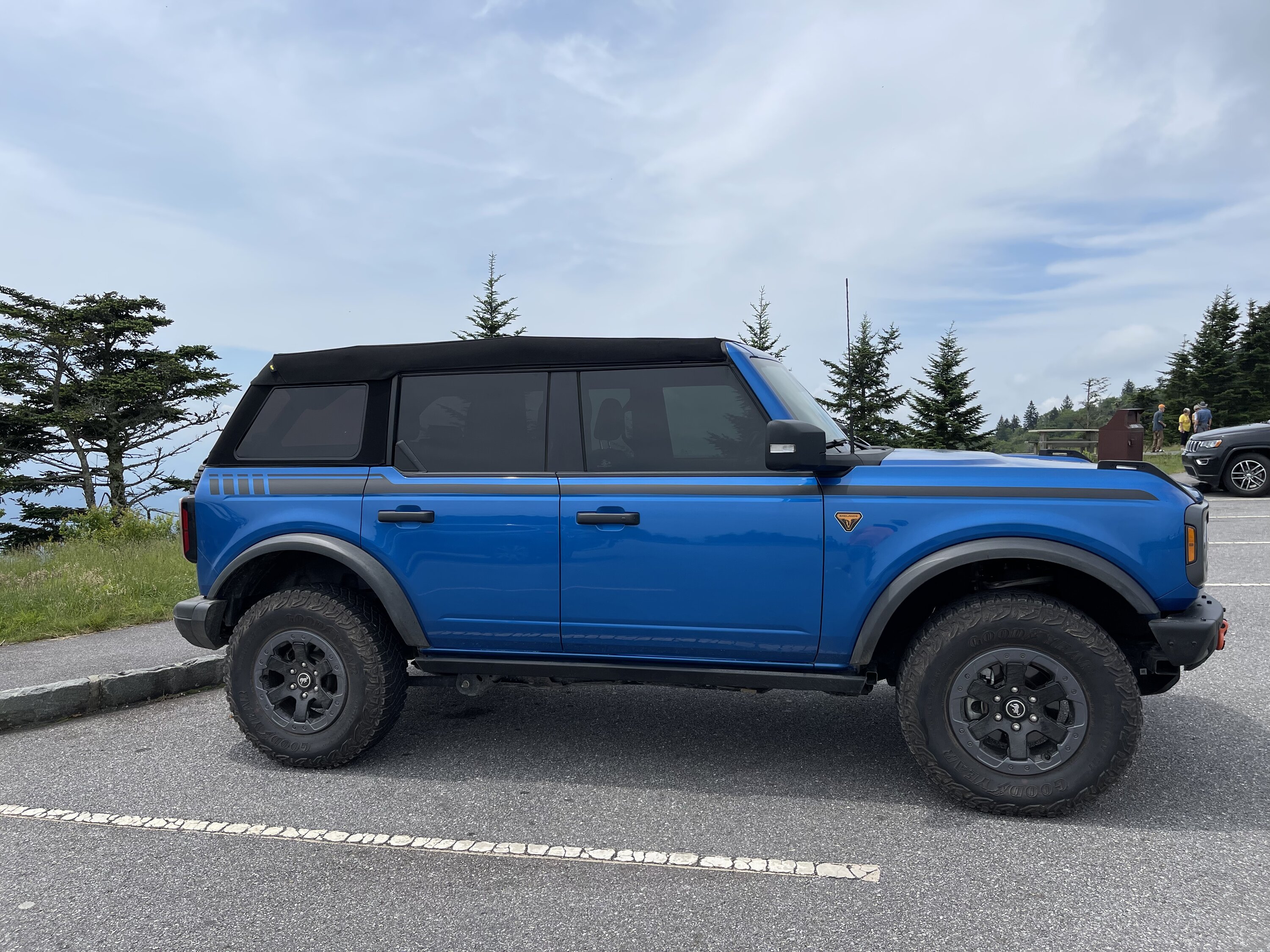 Ford Bronco Bestop Trektop Slantback Soft Top (Replaced Factory Soft Top)- Great!! .. Love it!! .. but be careful.. Pros & Cons Review D0367858-5A3F-4722-86E4-70ECD05415D4
