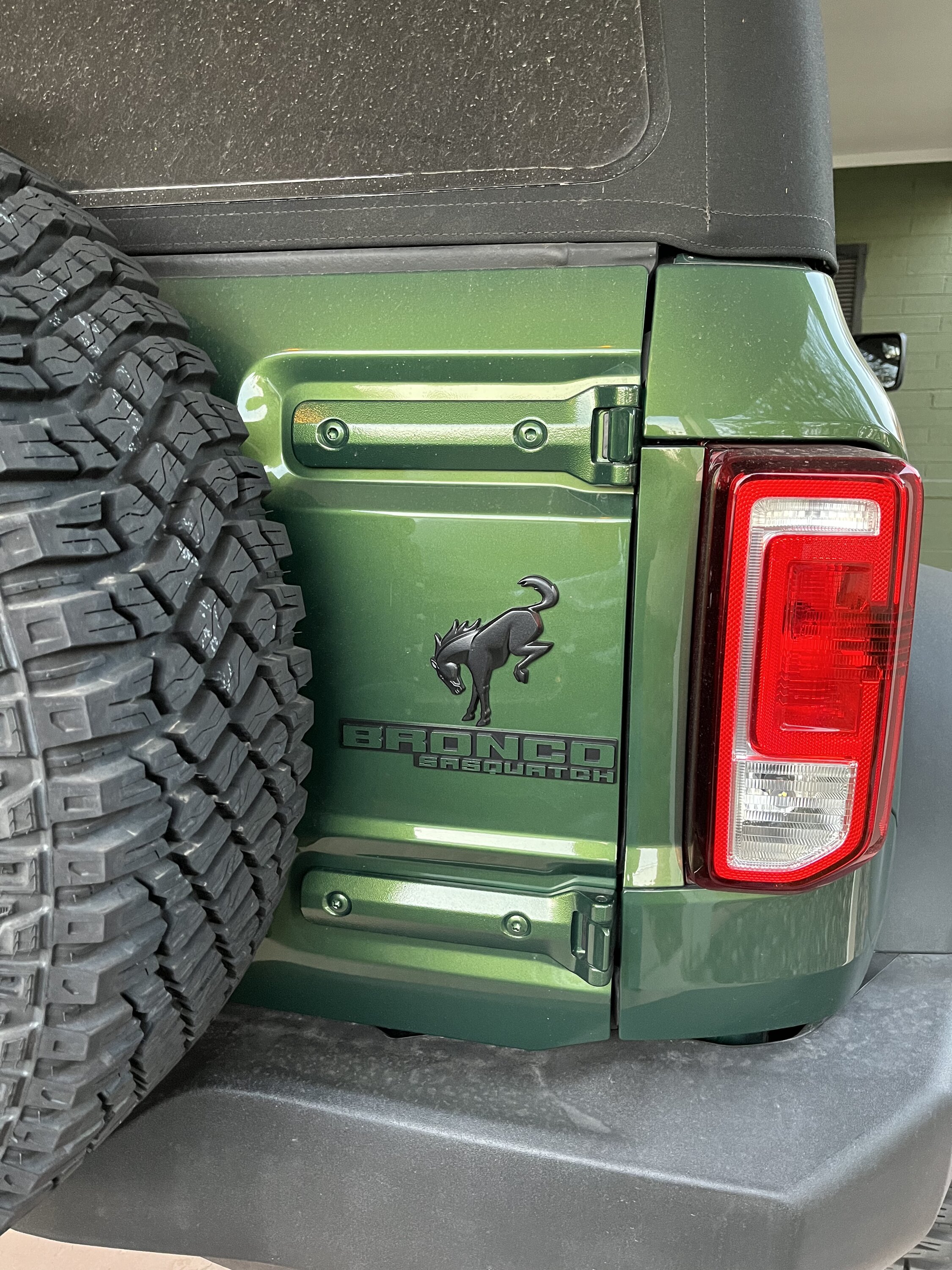 Ford Bronco Show us your custom Sasquatch stickers, decals, badges..... 👣 20230109_173718