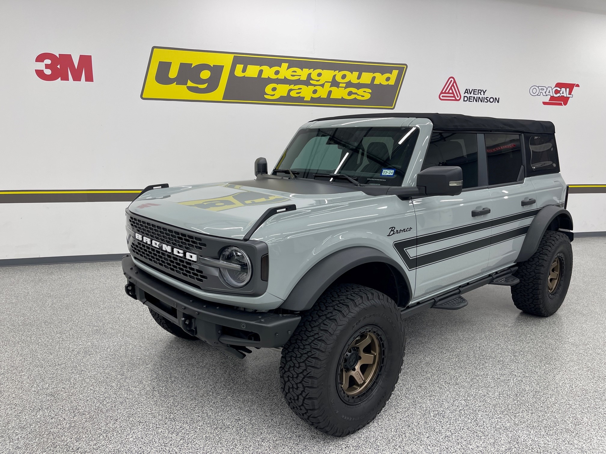 Ford Bronco Bronco "Explorer" kit:  photos and info Explorer Mte blk 02