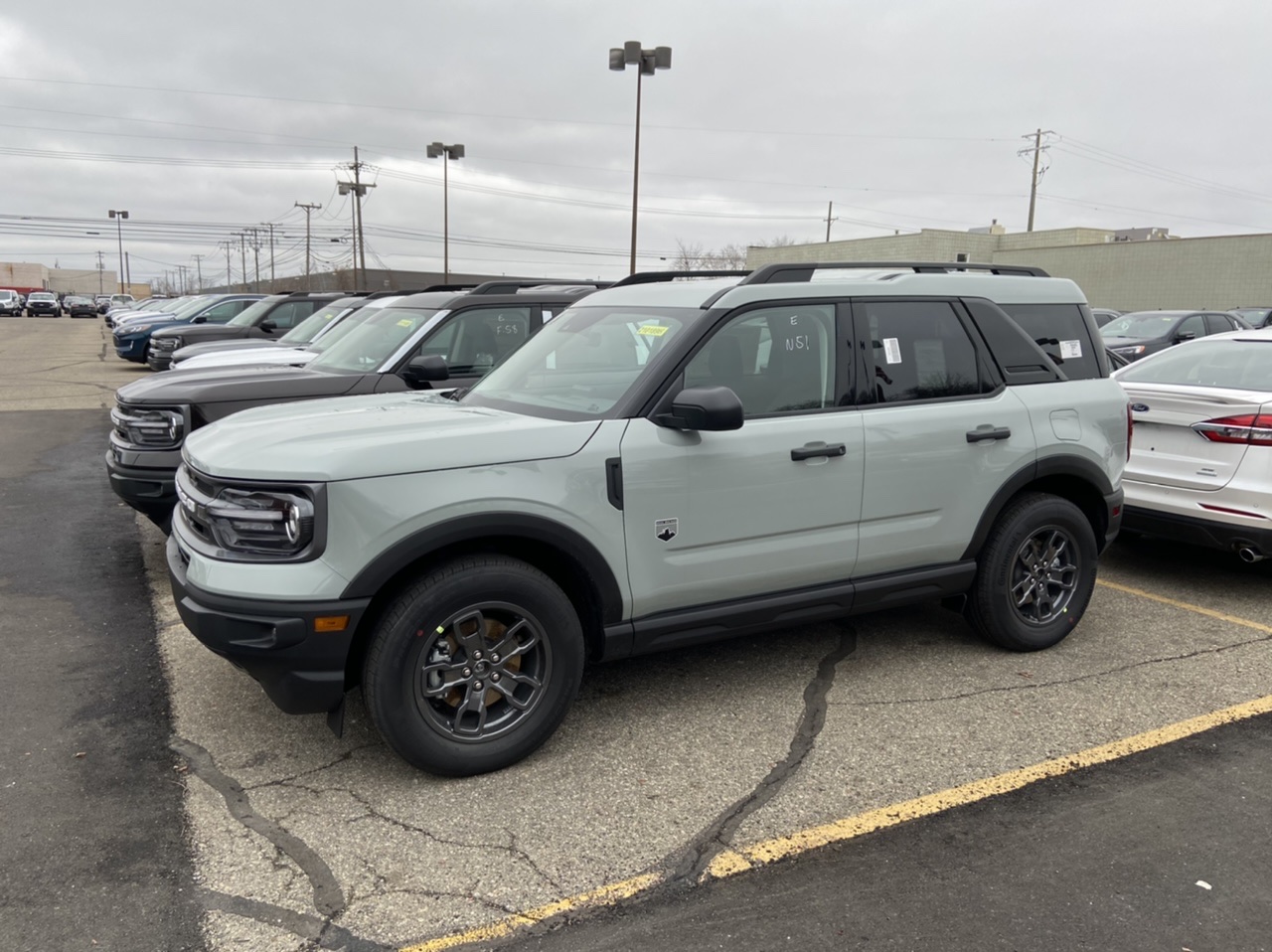 Ford Bronco CACTUS GRAY THREAD!!!! if you’re choosing cactus gray lemme know. I think it’s the best color available at the moment. F501B866-7AB6-4F9E-965B-ACBECAF5D474