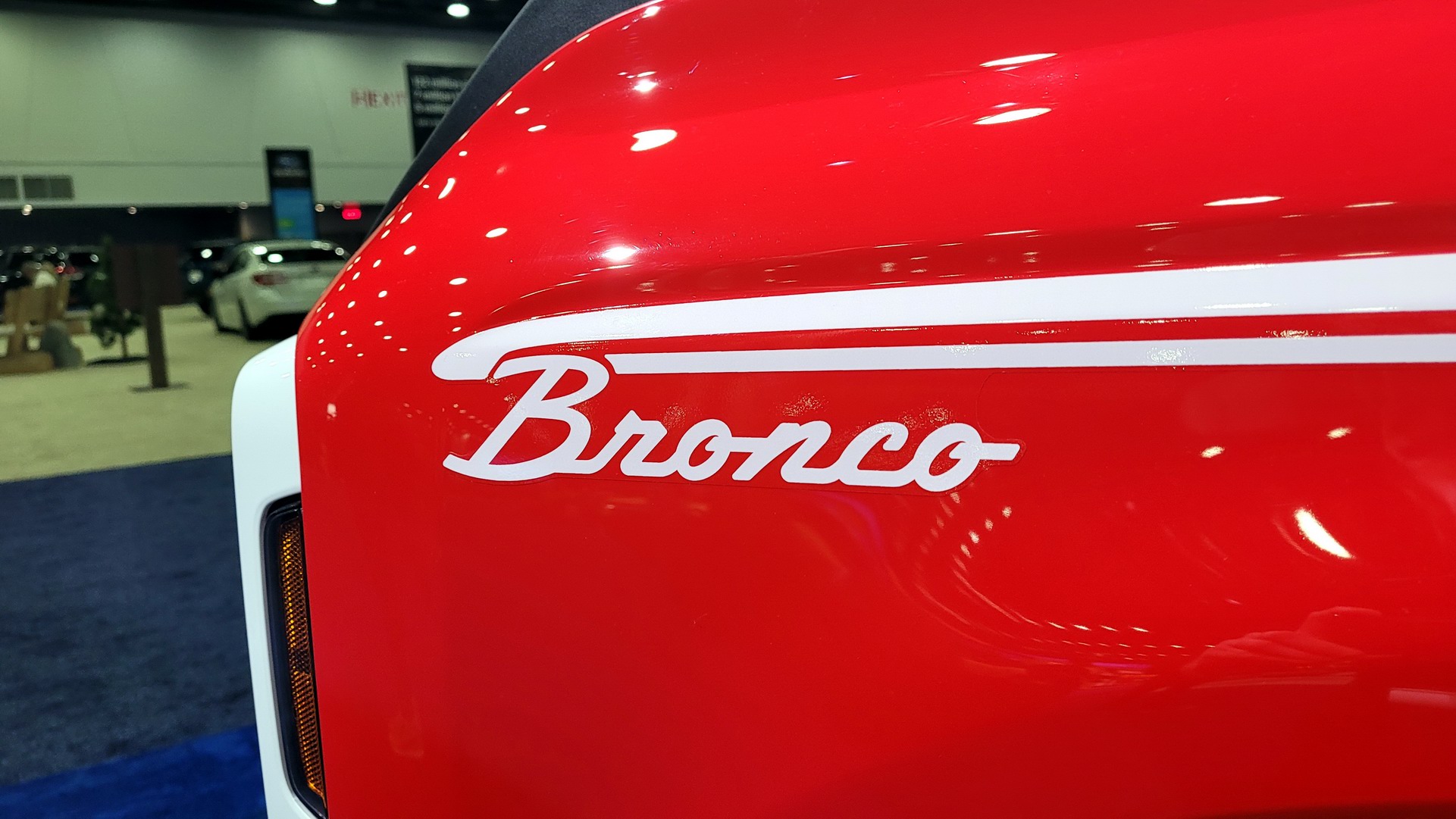 Ford-Bronco-Heritage-14.jpg