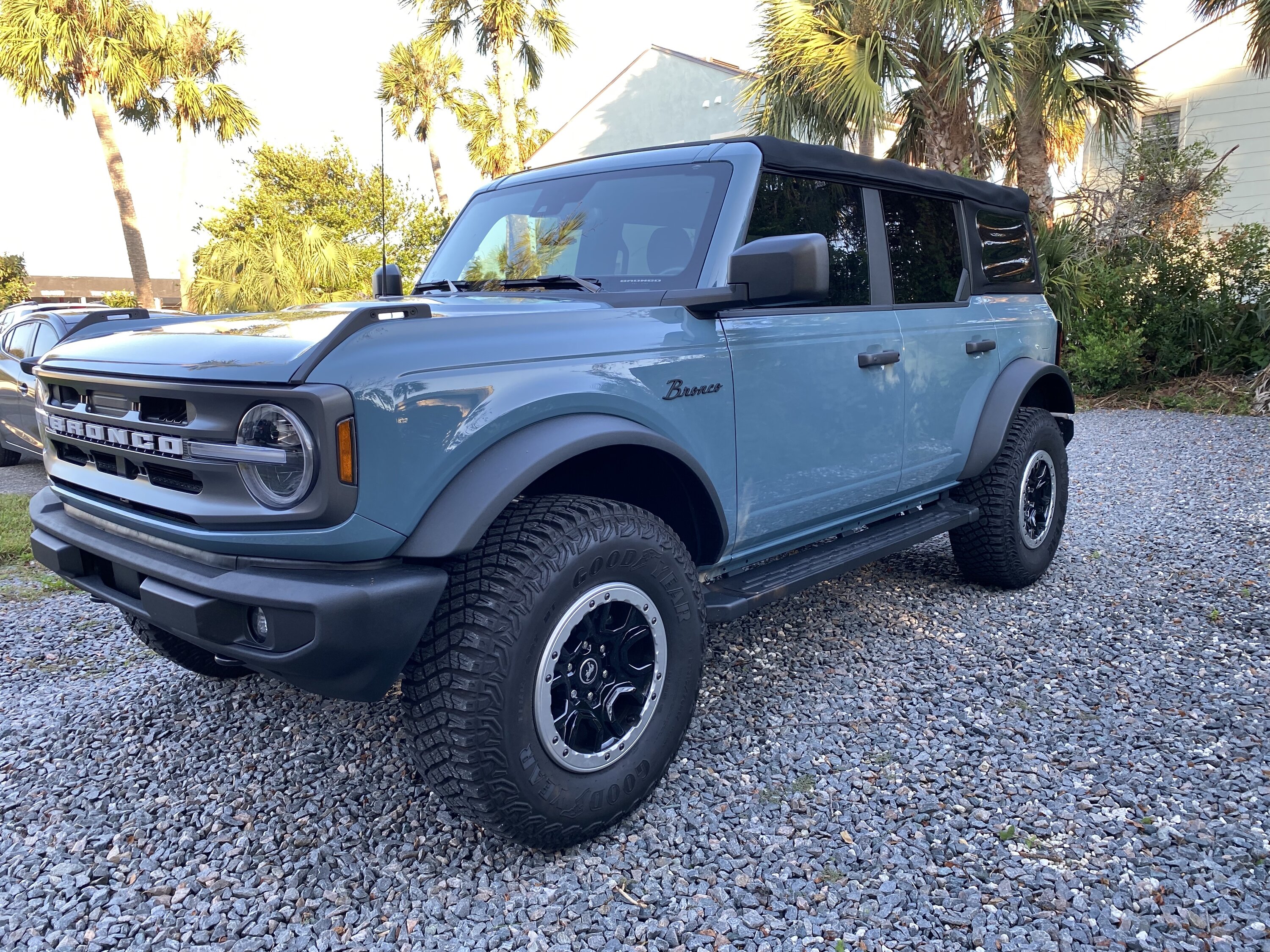 Ford Bronco PRICE LOWERED 2021 Ford Bronco - PERFECT Condition; 5000 miles; Sasquatch Package, LED Signature Lights, Technology, etc Front Side