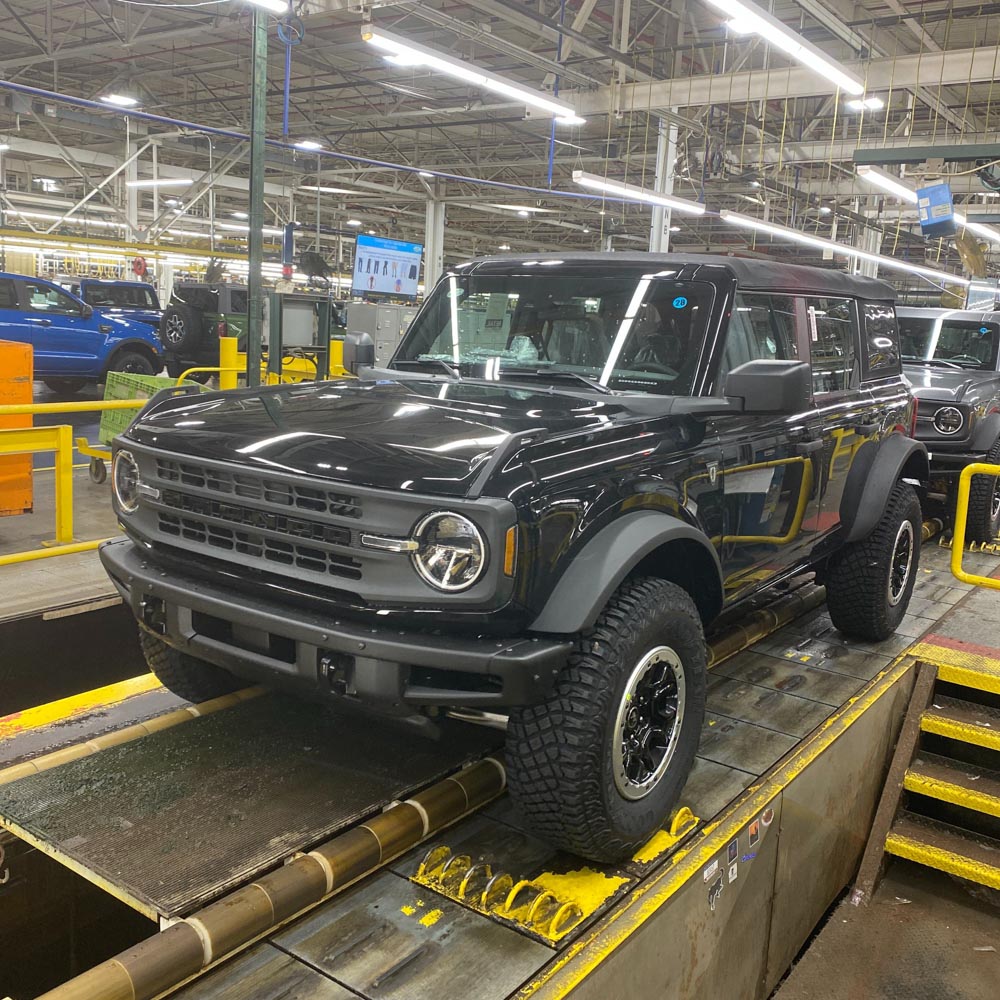 Ford Bronco Never got your assembly line photo?  Maybe someone has a match! glenns-bronco-factory-jpg.606049