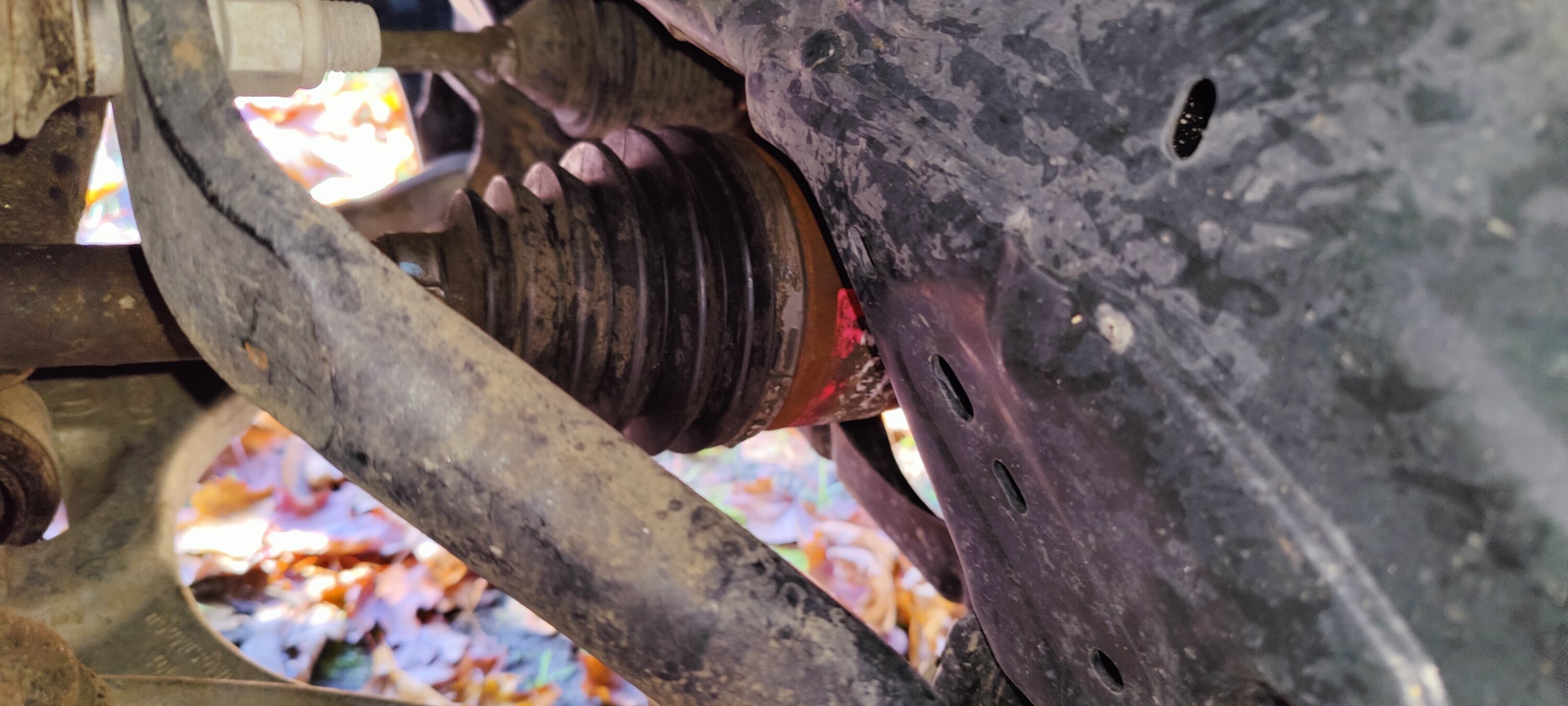 Ford Bronco Front differential replaced, axel slipping in 4? IMG20231031135841