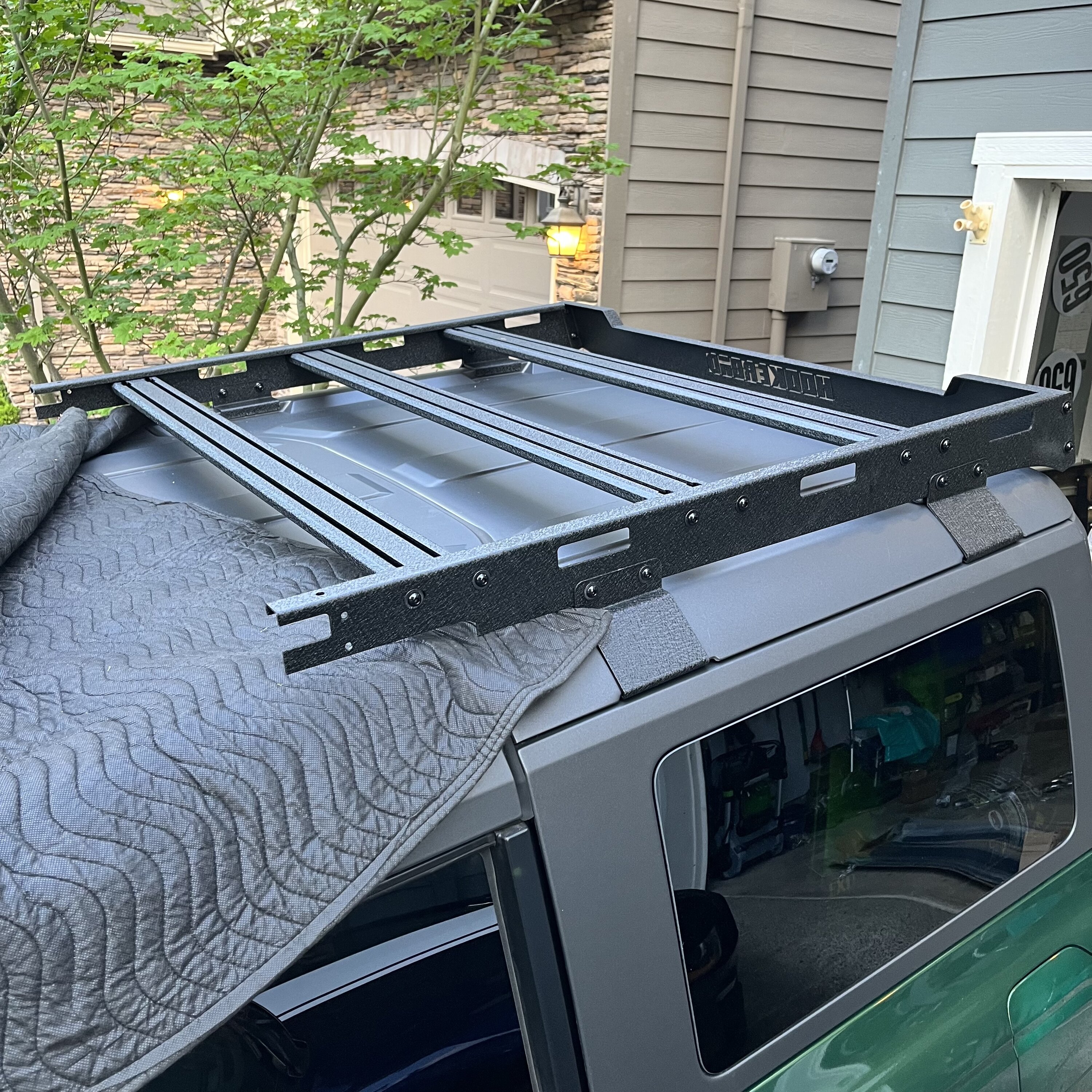 Ford Bronco $475 Hooke Road Discovery Roof Rack -- Review IMG_0443