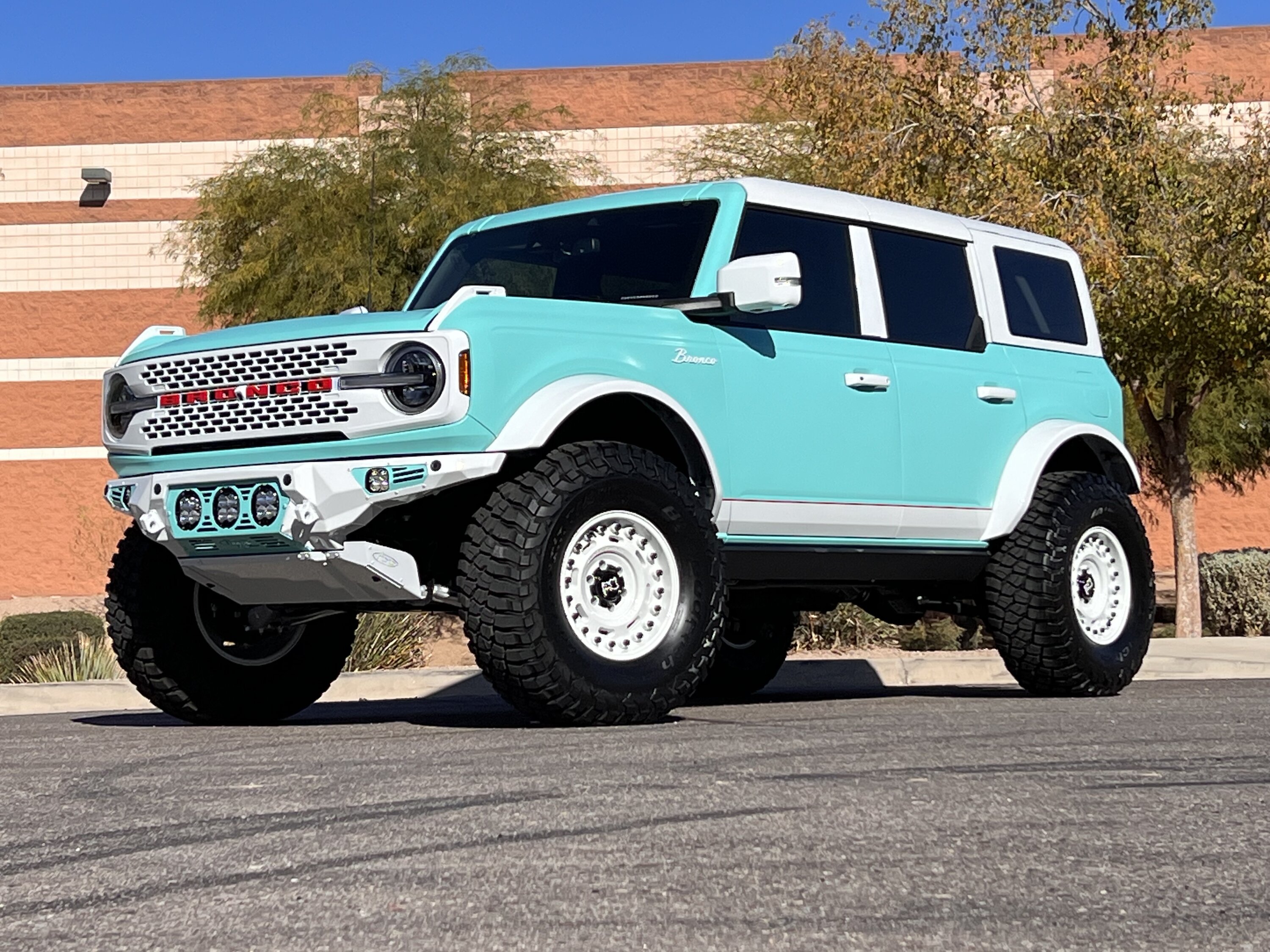 Ford Bronco Full color change: Tiffany paint on retro Bronco build by Doetsch Offroad IMG_0512